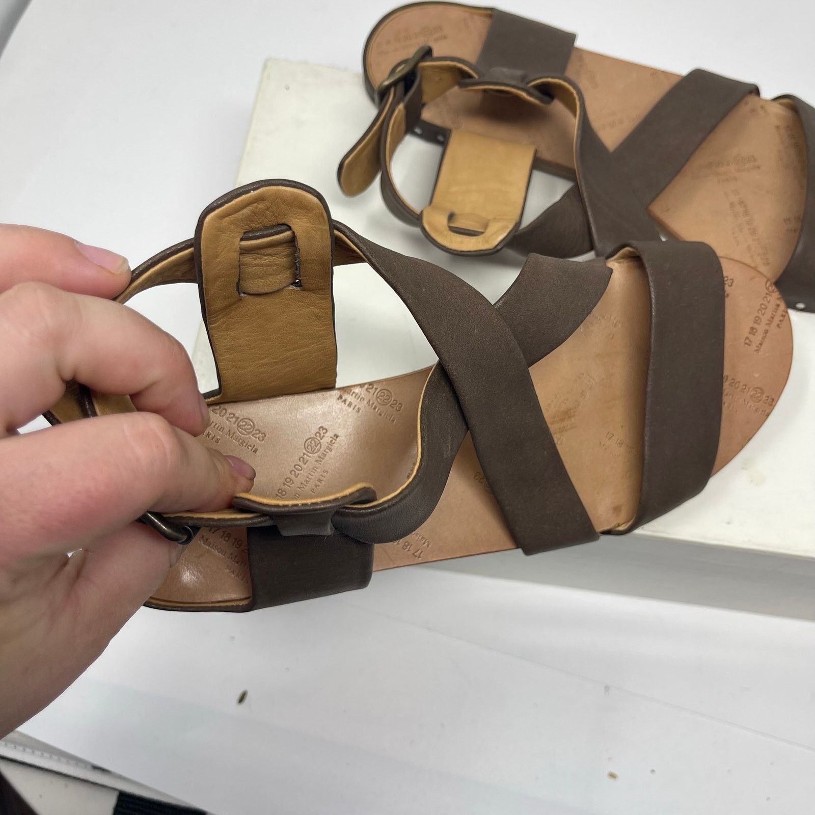 Maison Margiela MAISON MARTIN MARGIELA LINE 22 Criss-Cross Sandal 37 Size US 7 / IT 37 - 10 Thumbnail