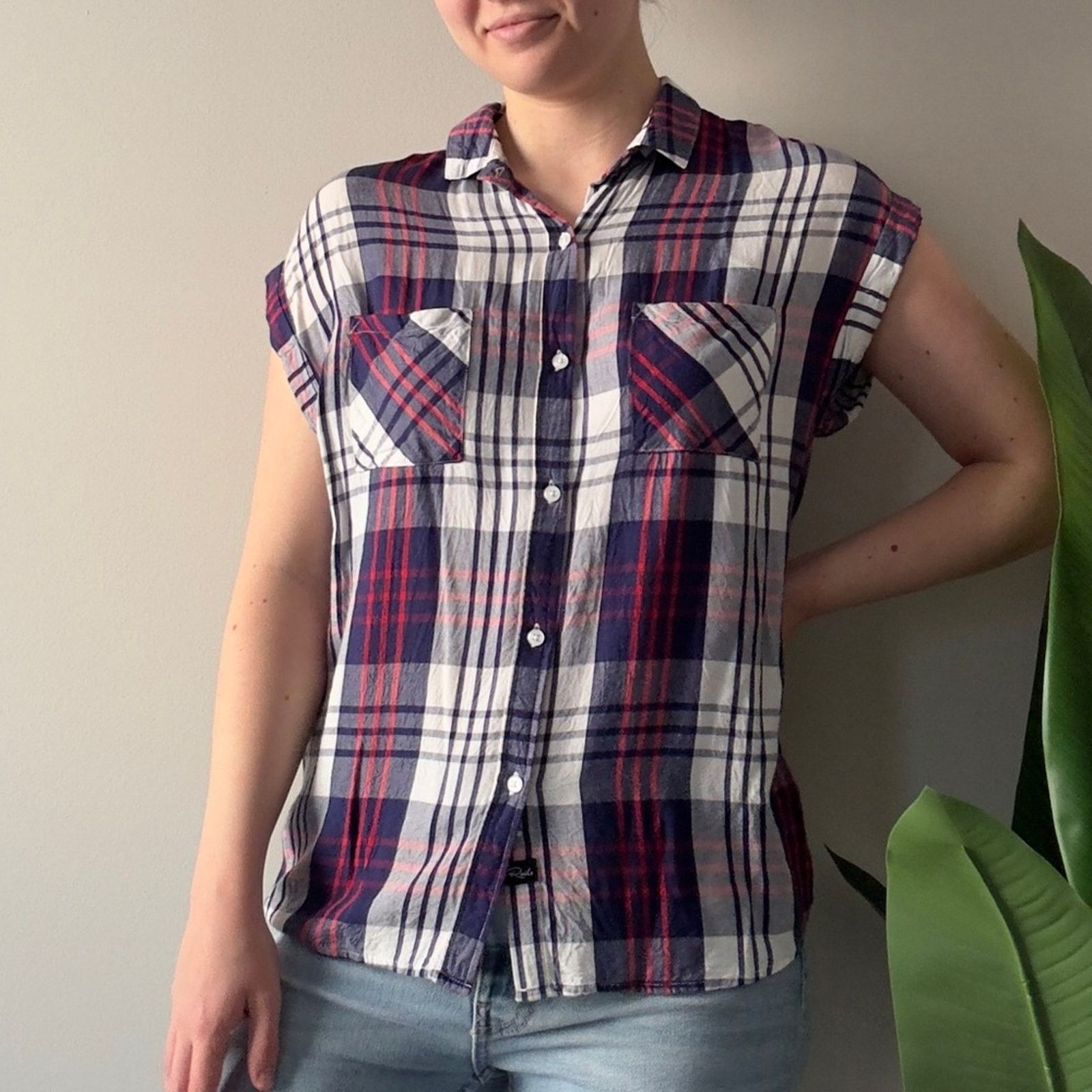 Rails Rails Plaid Button Down Top Casual Front Pocket Collared EUC Size S / US 4 / IT 40 - 1 Thumbnail