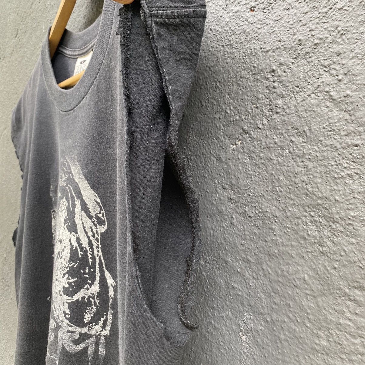 Vintage 💥SICK💥Thrashed Faded Vintage Screaming Man ERD GRUNGE TEE Size US L / EU 52-54 / 3 - 5 Thumbnail