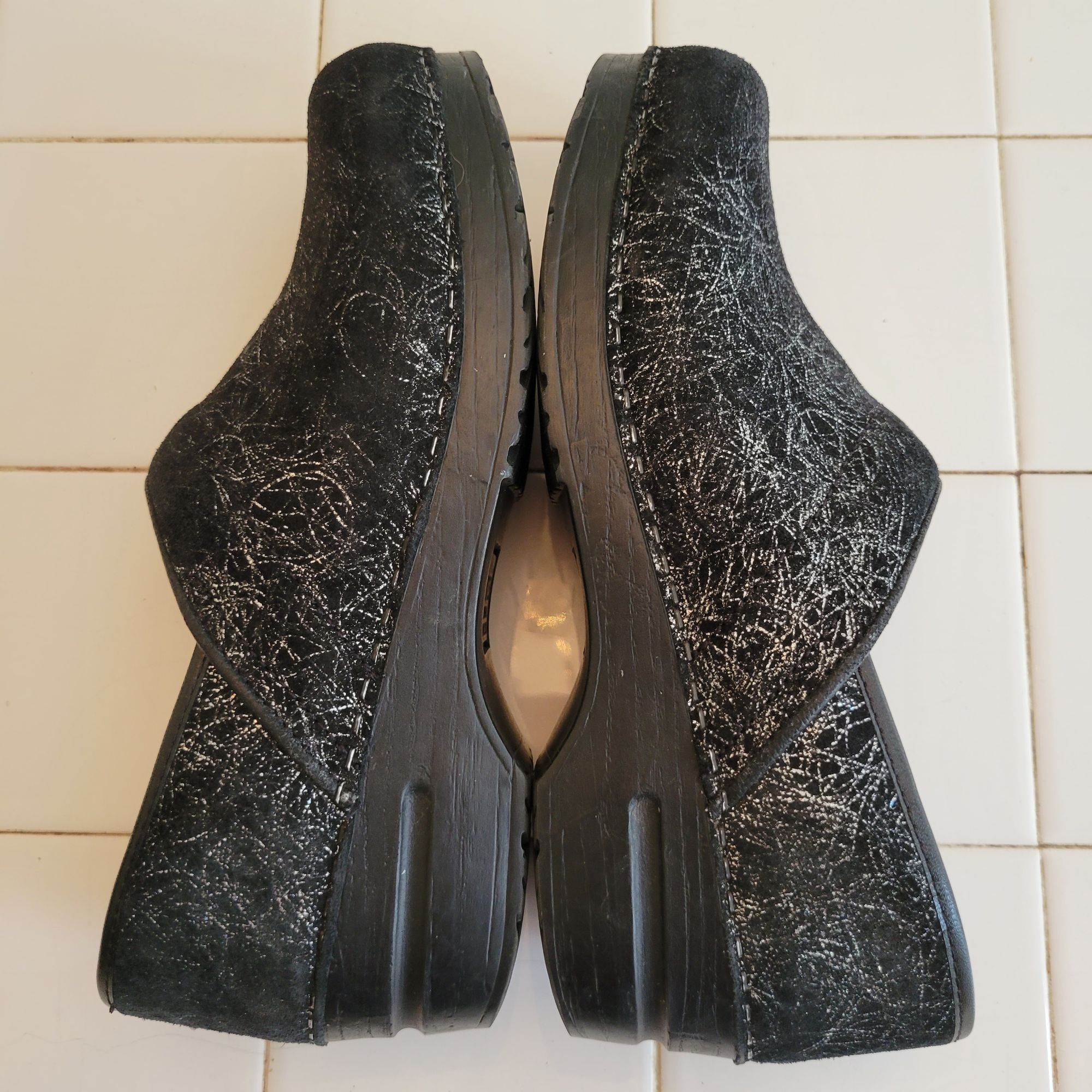 Vintage Sanita 39 Black Metallic Sparkle Danish Tinsel 8 Clogs Leath Size US 8 / IT 38 - 4 Thumbnail