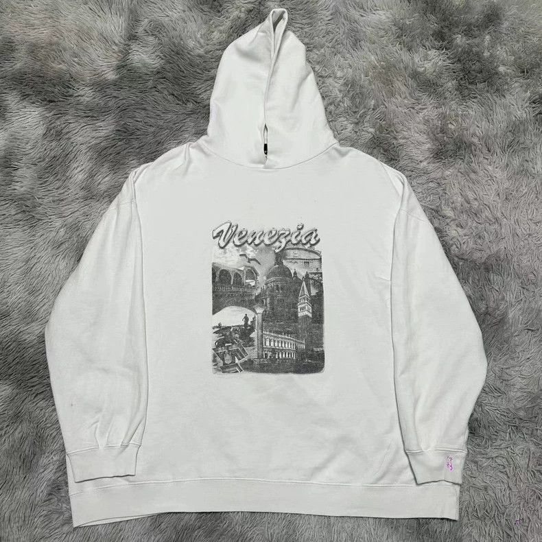 Balenciaga Balenciaga Castle Print White Hoodie 2502-Nextarrow Size US S / EU 44-46 / 1 - 1 Thumbnail
