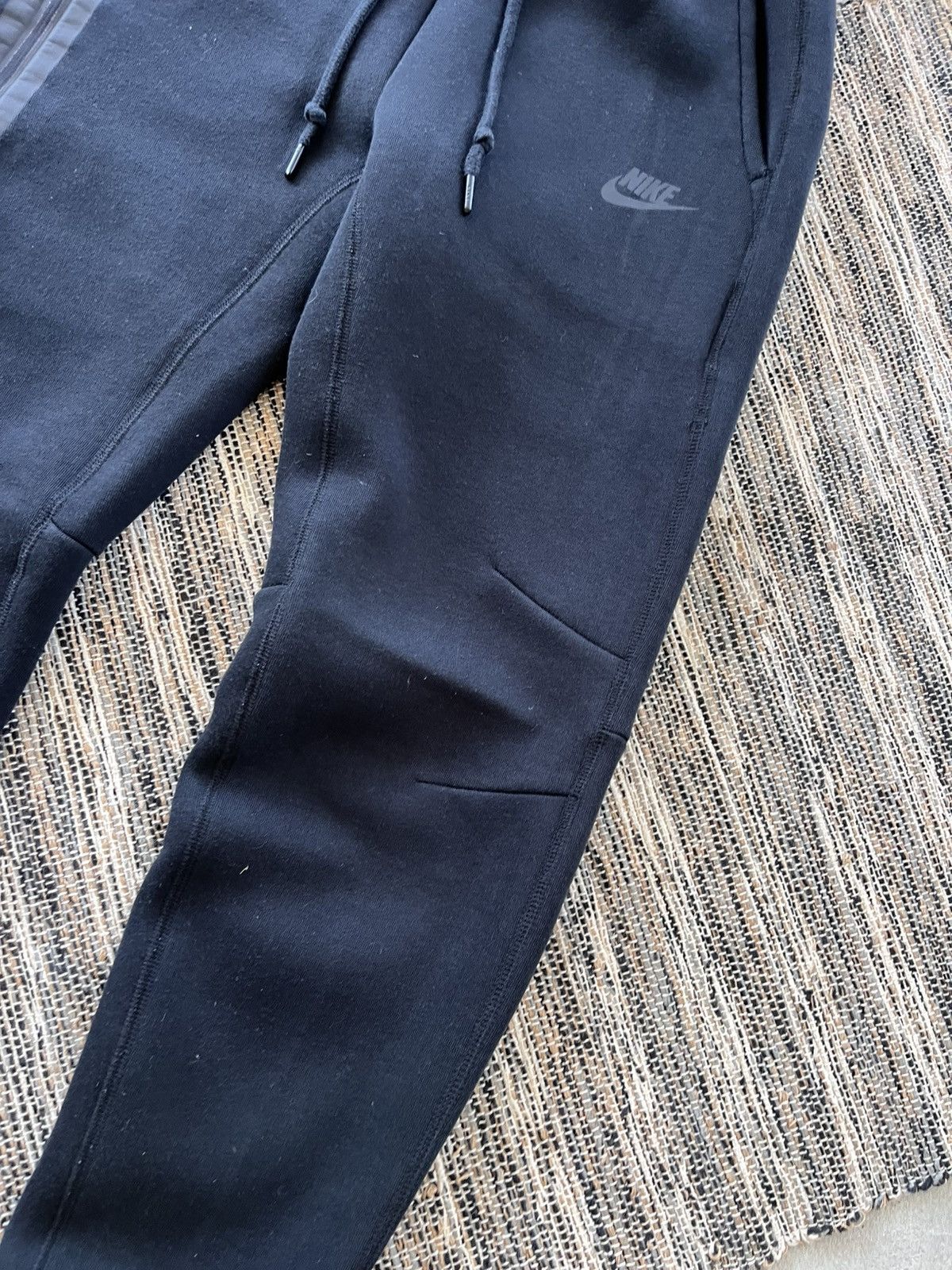 Nike Vintage Nike TechFleece Black Sweatpants Drill Y2K Slim fit Size US 28 / EU 44 - 6 Thumbnail