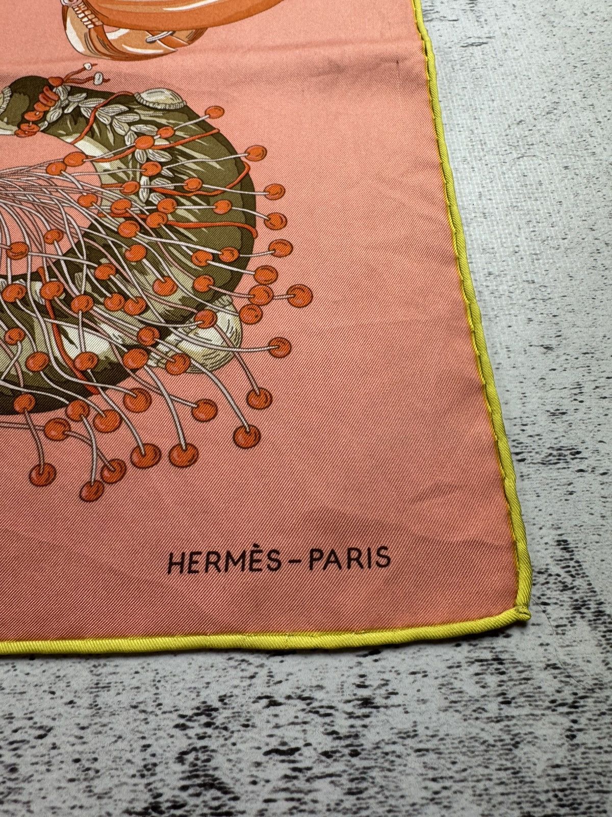 Hermes HERMES Paris Bracelets De Lumiere 100% Silk Scarf RARE Scarv Size ONE SIZE - 15 Thumbnail