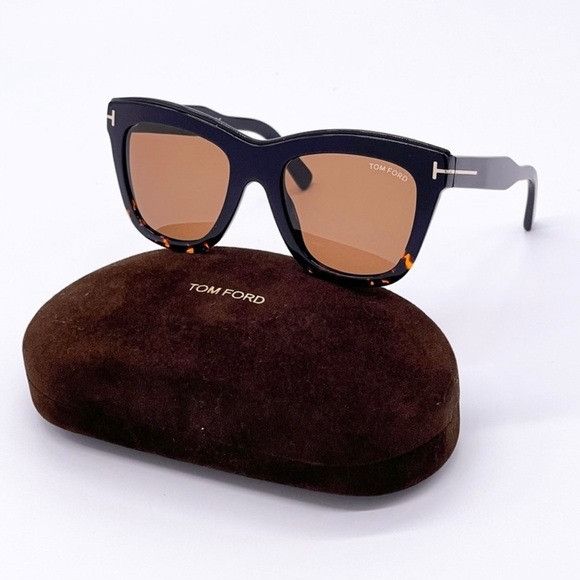 Tom Ford NEW TOM FORD JULIE TF685 05E WOMEN SUNGLASSES FT0685/S BLACK Size ONE SIZE - 1 Thumbnail