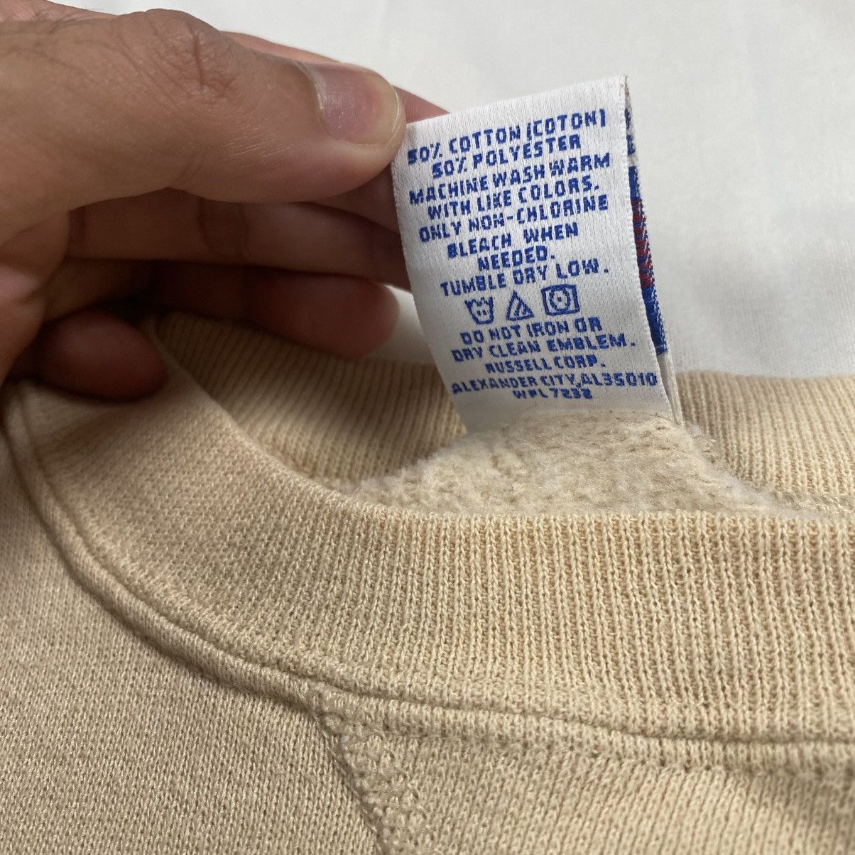 Russell Athletic Vintage y2k Russell Beige Blank Boxy Crewneck Size US M / EU 48-50 / 2 - 7 Thumbnail