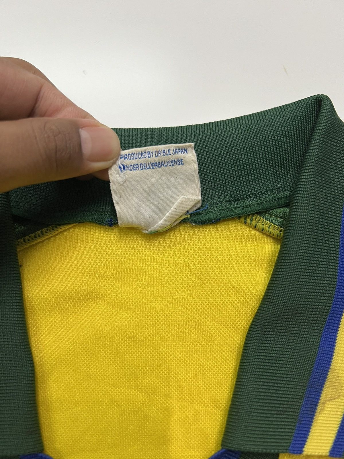 Vintage 🔥VINTAGE BRASIL DELLERBA FOOTBALL JERSEY Size US M / EU 48-50 / 2 - 8 Thumbnail