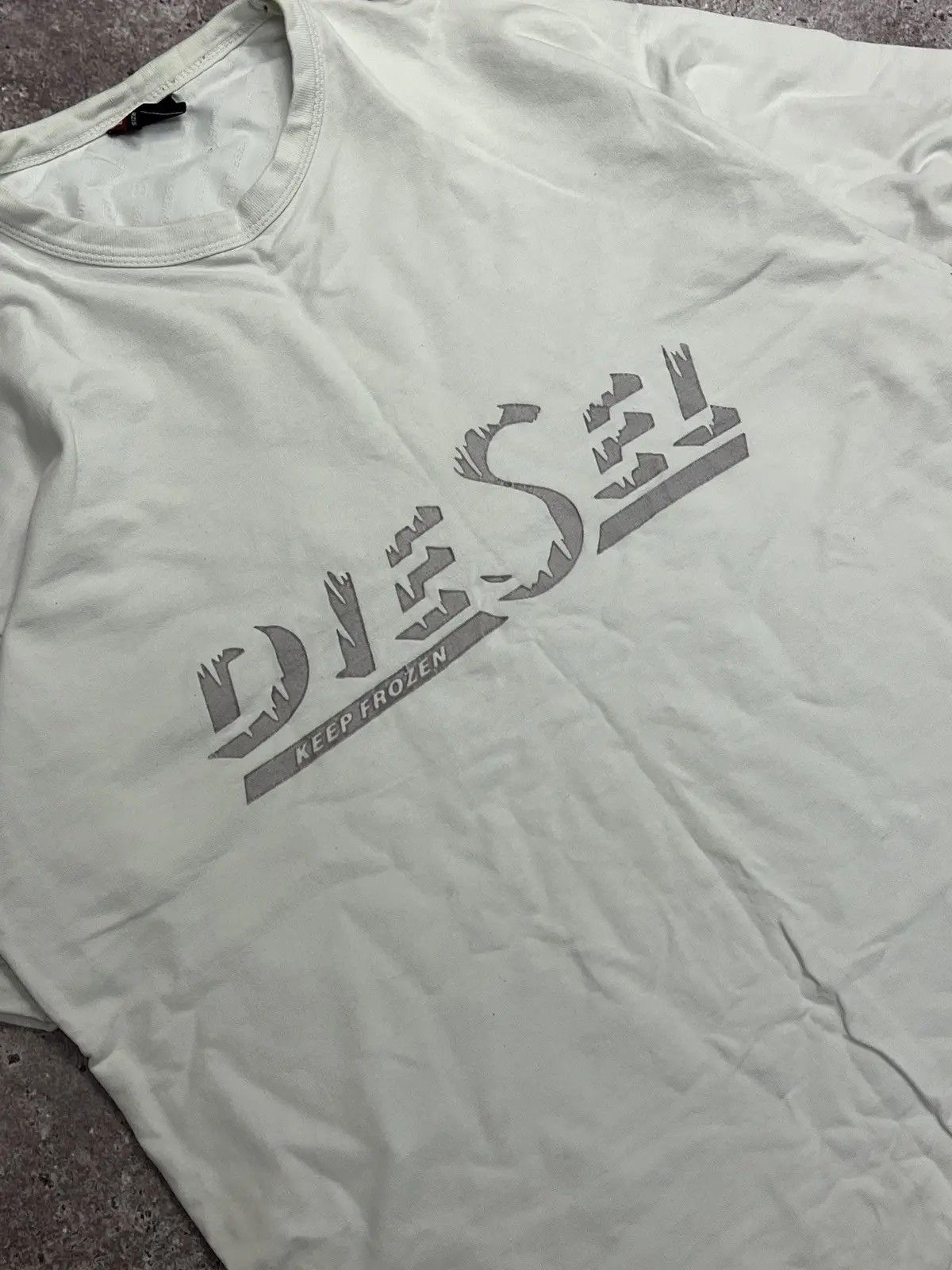 Diesel Vintage Diesel Keep Frozen White Logo Tee Size L Size US L / EU 52-54 / 3 - 2 Thumbnail