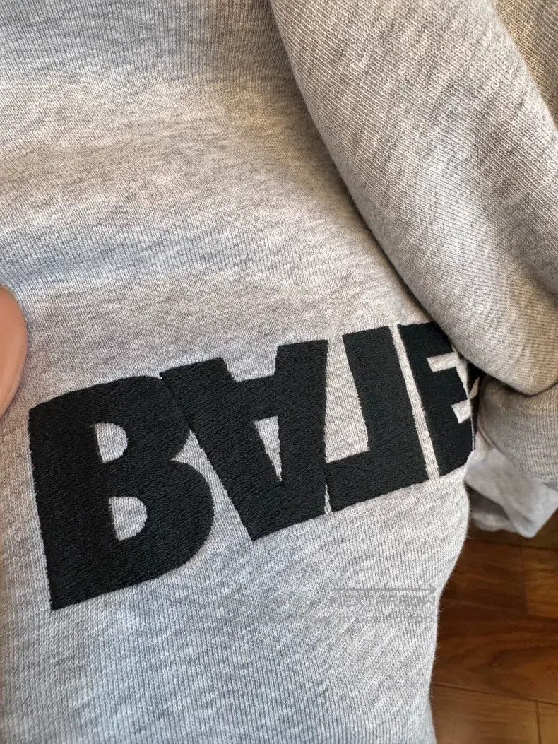 Balenciaga Balenciaga Sweatshirt Size US S / EU 44-46 / 1 - 9 Thumbnail