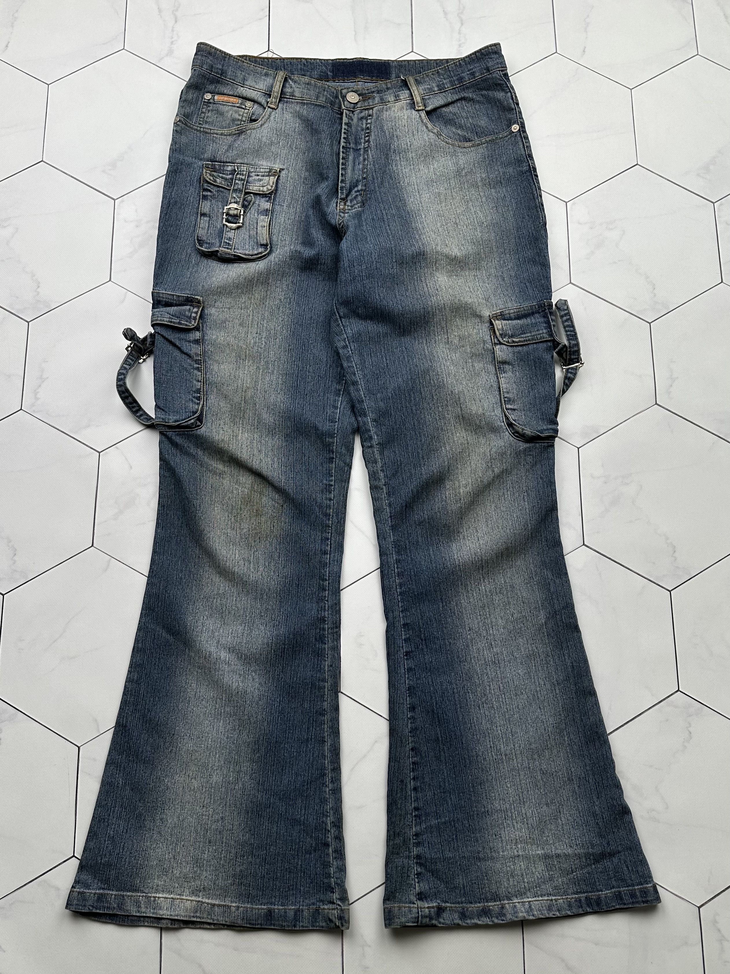 Japanese Brand Vintage Bondage Flare Jeans (B398)E2 Size US 32 / EU 48 - 1 Thumbnail