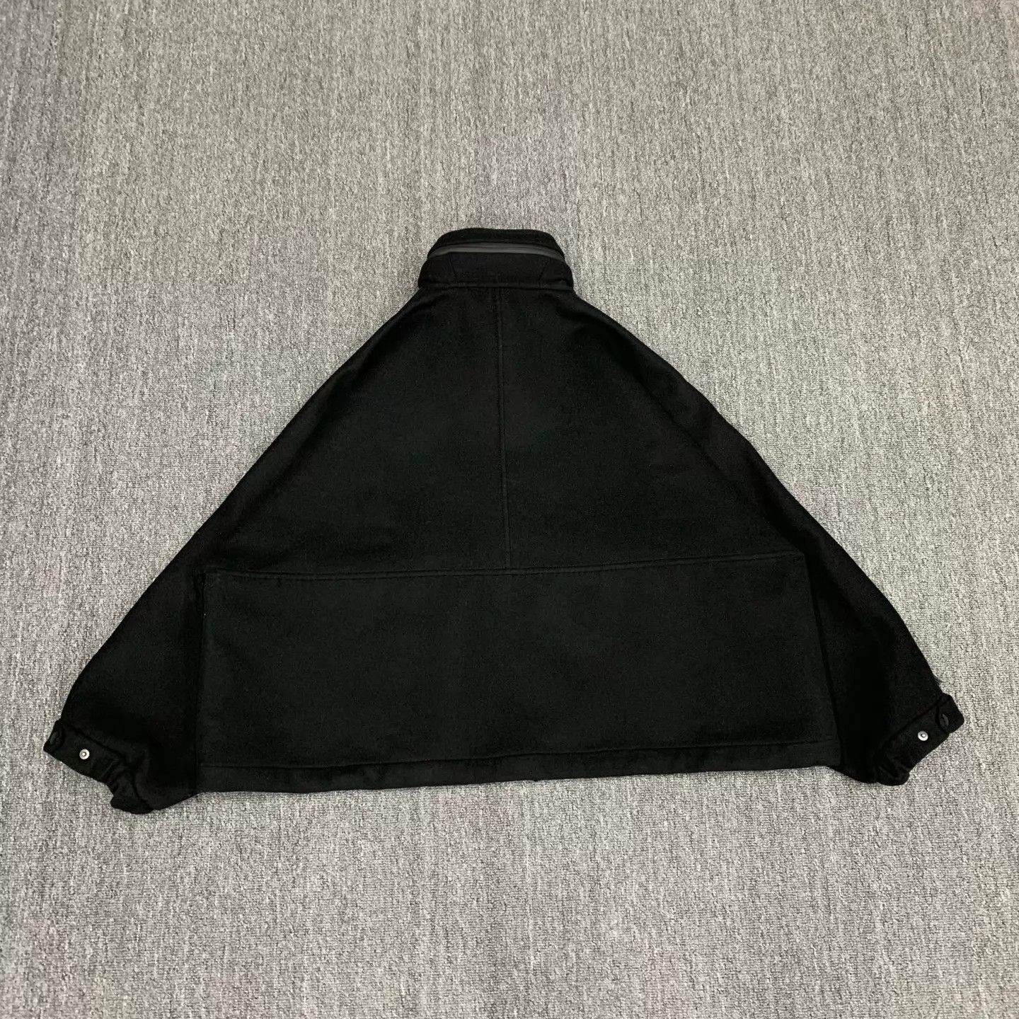 Louis Vuitton LV Monogram Wool Oversized Coat Black Lining Hood Stowable Size M / US 6-8 / IT 42-44 - 2 Thumbnail