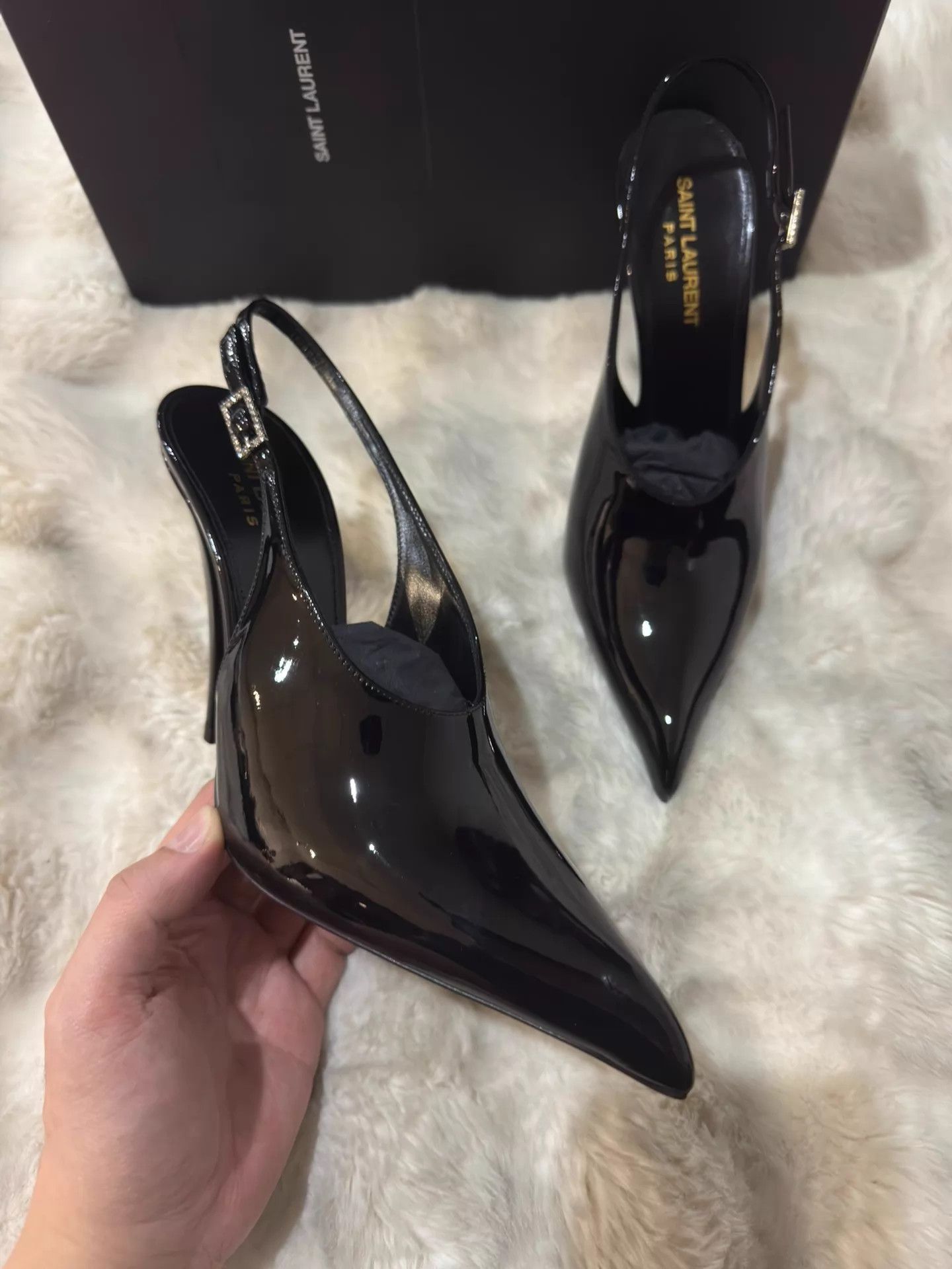 Yves Saint Laurent YSL Patent Crystal Pointed Pumps 38 New Size US 7.5 / IT 37.5 - 3 Thumbnail