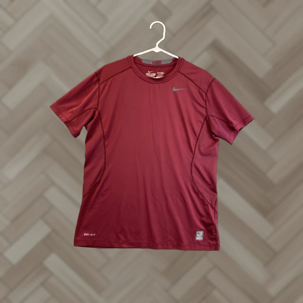 Nike Nike Dri-Fit Shirt Mens L Red Fitted Short Sleeve Active Running Workout /92-31 Size US L / EU 52-54 / 3 - 1 Thumbnail