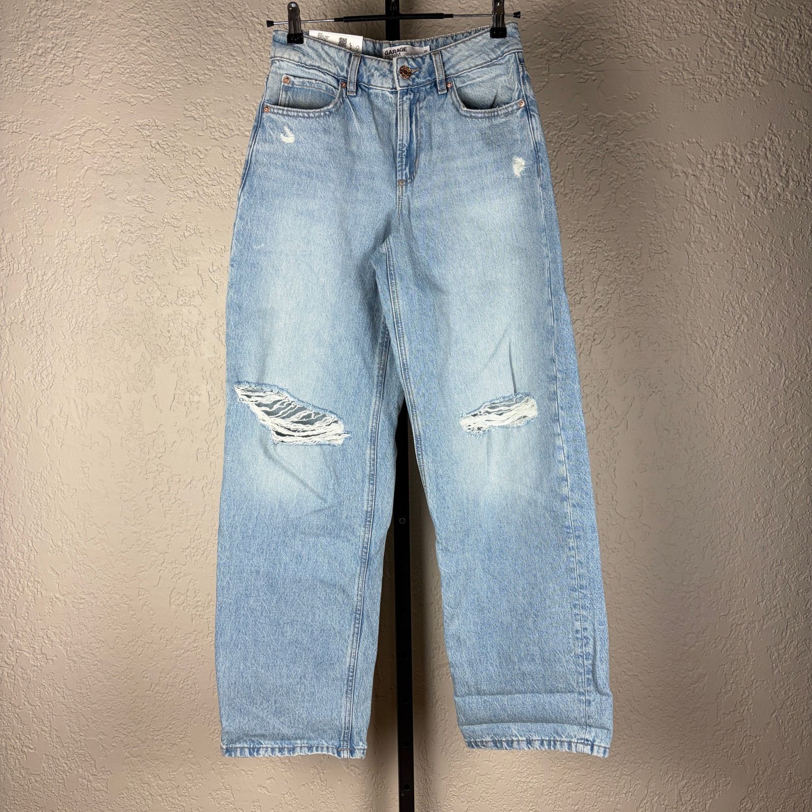 Garage Garage Denim Light Wash Baggy Ripped NWT Jeans Size 01 Size 26" / US 2 / IT 38 - 1 Thumbnail