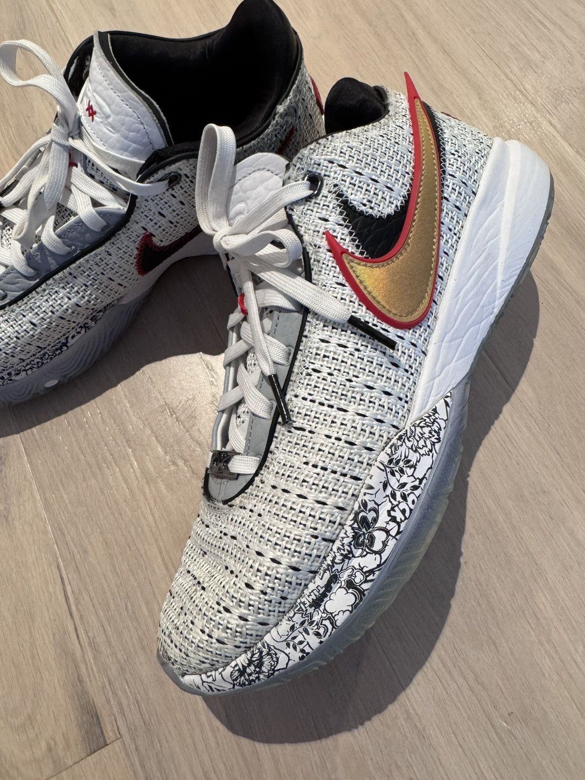 Nike Nike LeBron 20 The Debut Men Sz 9 Size US 9 / EU 42 - 7 Thumbnail