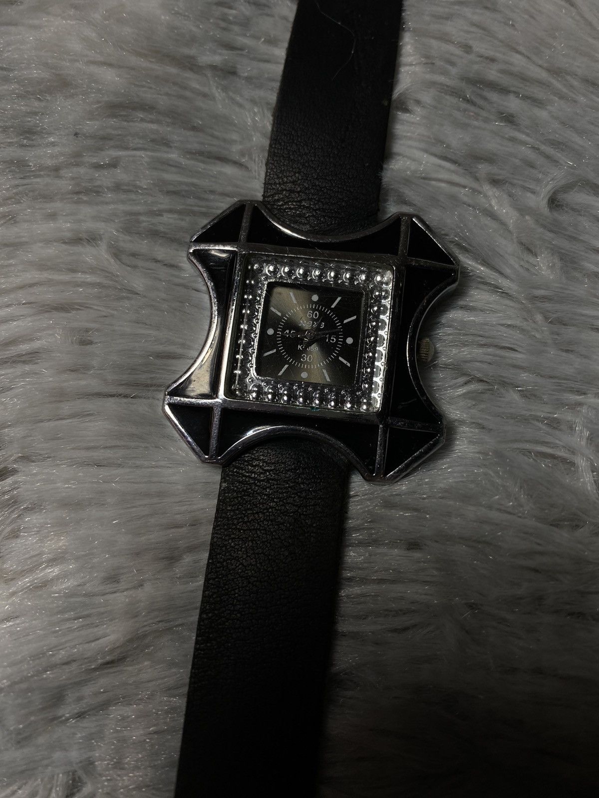 Vintage Sculptural Black Jewel Watch - Japanese Brand Size ONE SIZE - 7 Thumbnail