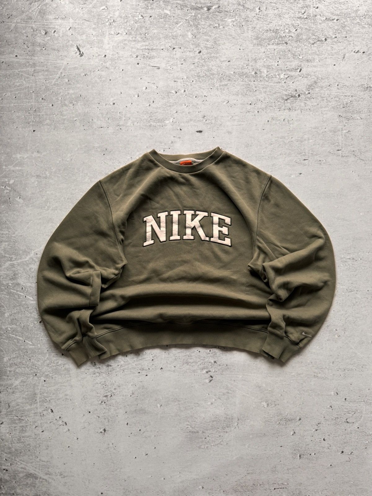 Nike × Vintage NIKE VINTAGE CENTER LOGO OVERSIZE BOXY SWEATSHIRT Size US XL / EU 56 / 4 - 1 Thumbnail