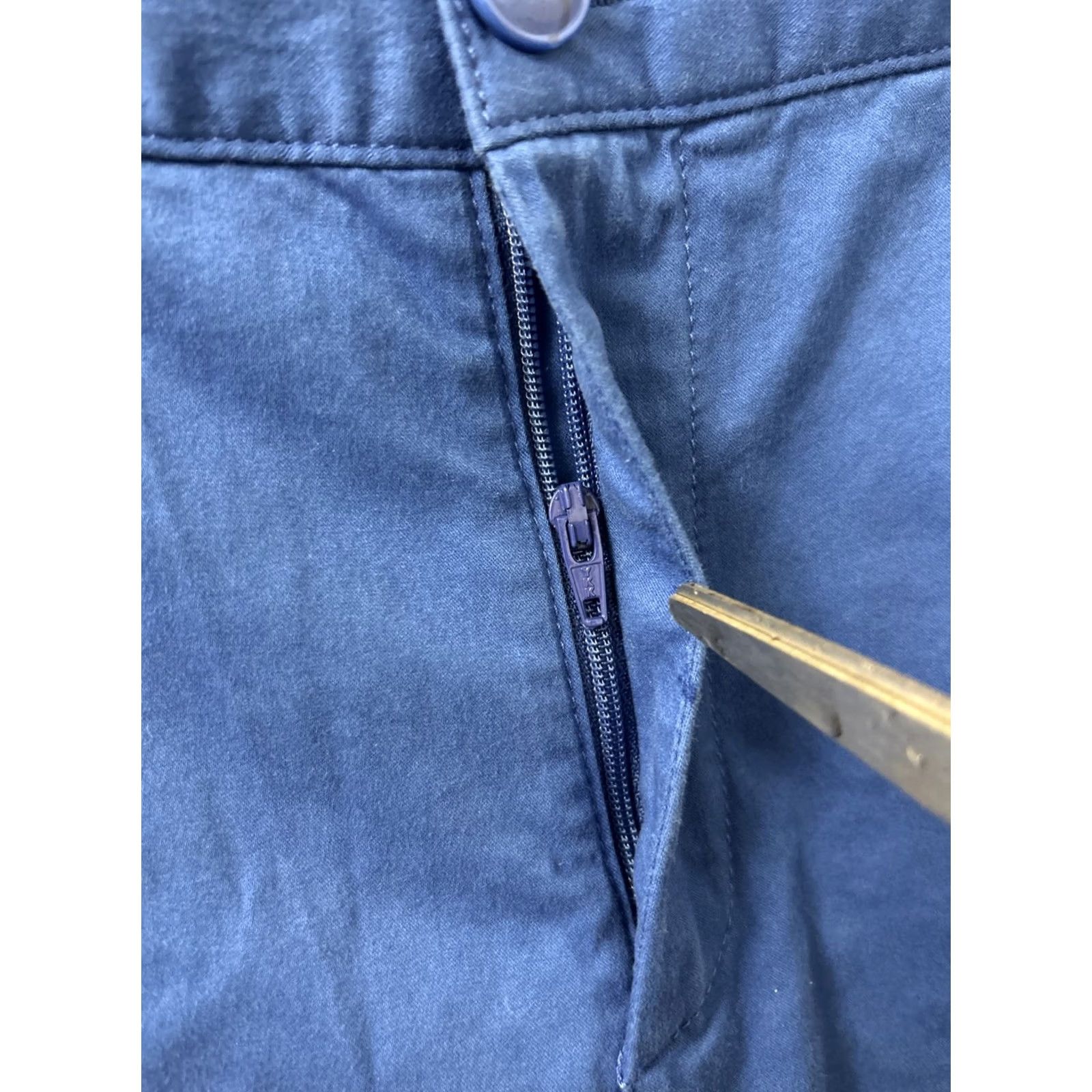 Vintage LL Bean Pants Womens Size 10 Chino Wide Leg Casual Blue Cotton Canvas Classic Fit Straight Leg Womens Size 32" / US 10 / IT 46 - 4 Thumbnail