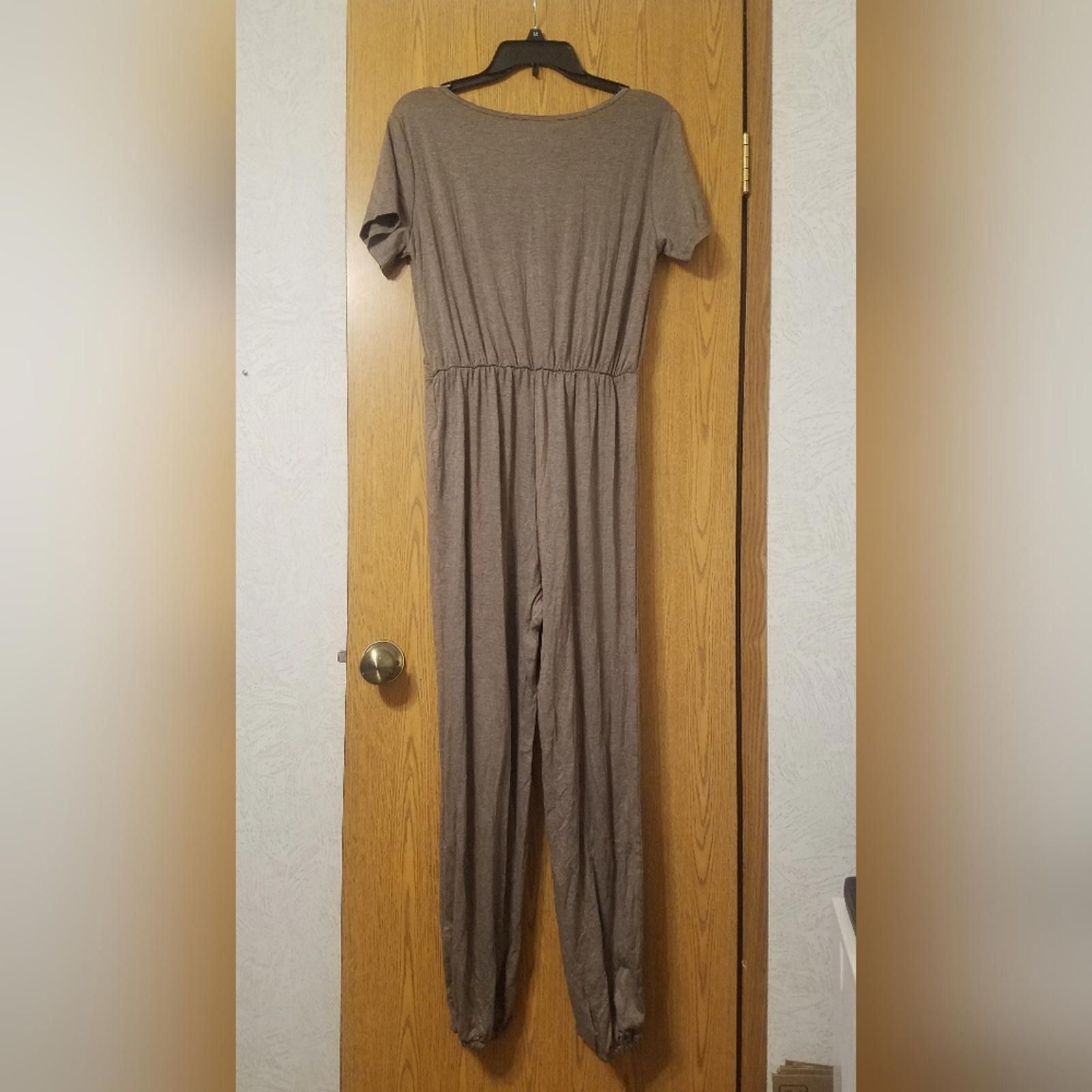 Designer NWT Cupshe Brown Jumpsuit Size Medium Size 32" / US 10 / IT 46 - 2 Thumbnail