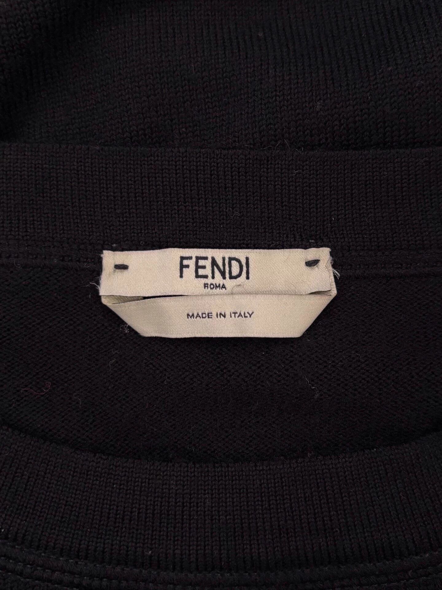 Fendi Fendi Bag Bugs Pompom Logo Wmn's Black Sweatshirt Size M / US 6-8 / IT 42-44 - 5 Thumbnail