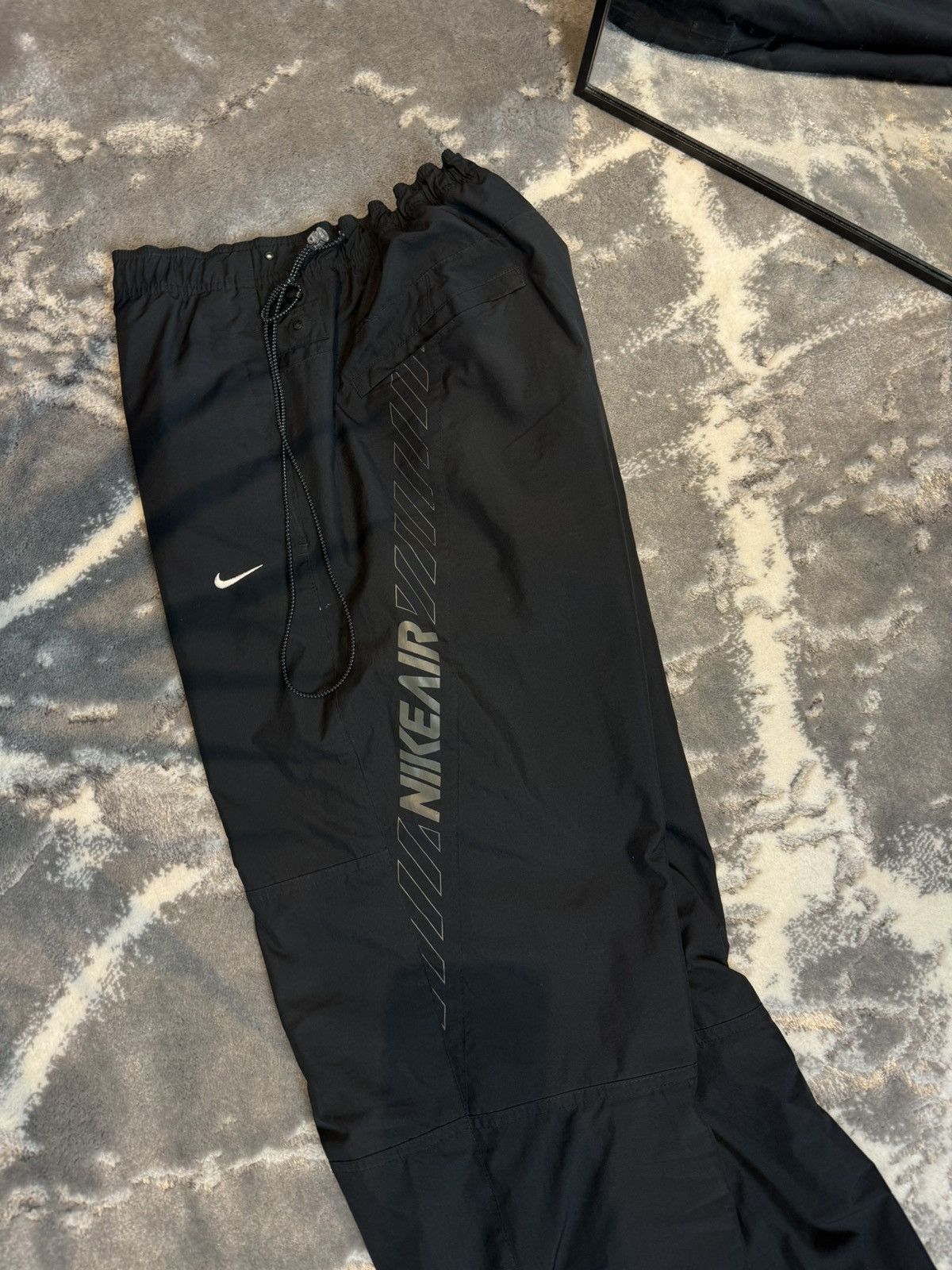 パンツ archive 90s Nike nylon jogger pants Vintage Nike Track Pants Navy Blue Nylon Joggers Subtle