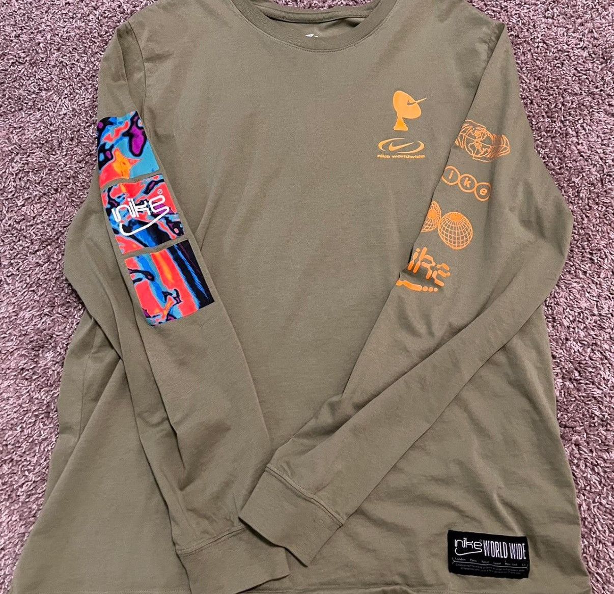 Nike Nike Worldwide Longsleeve 💚 🌍 Size US XL / EU 56 / 4 - 1 Thumbnail