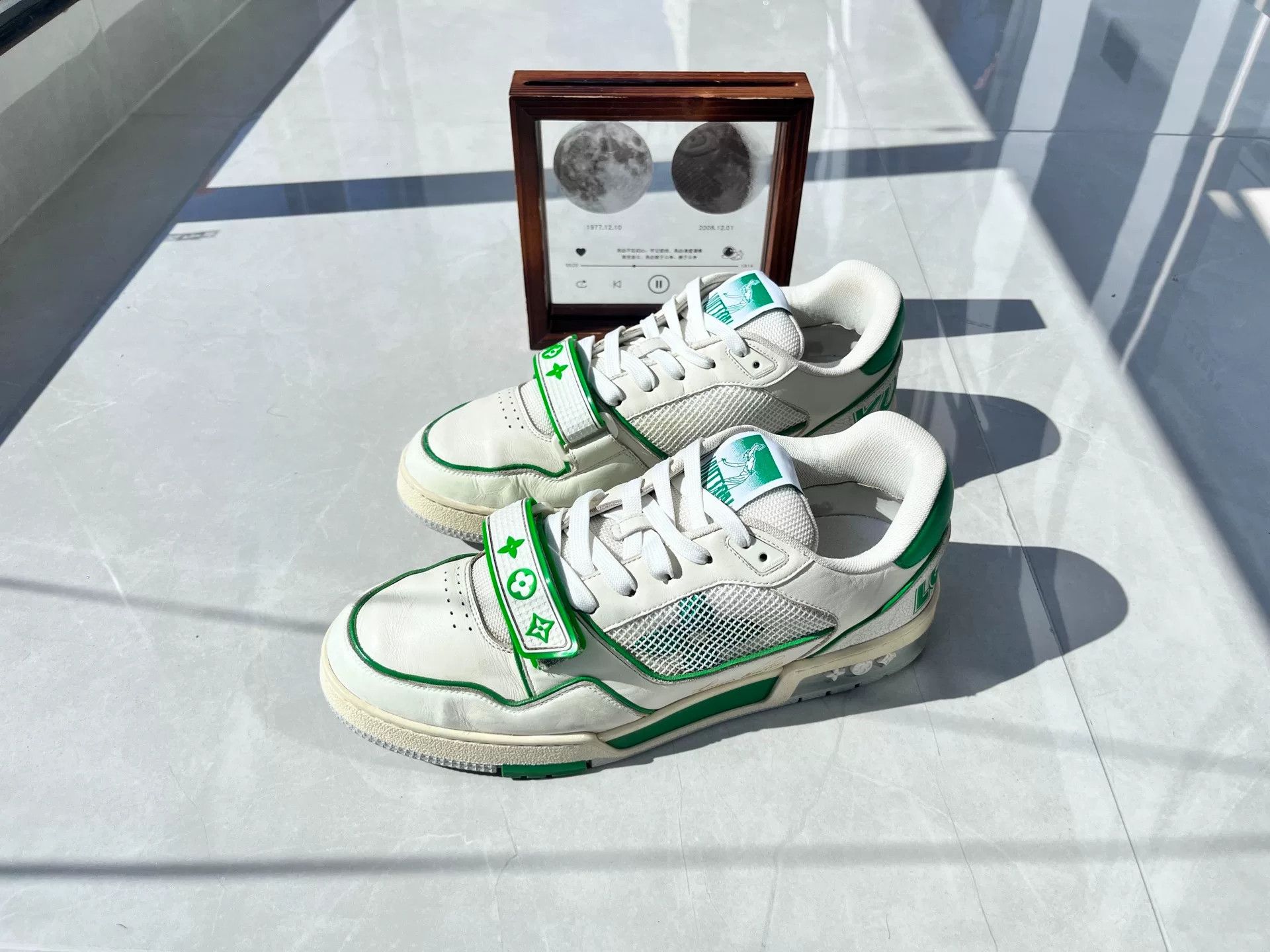 Louis Vuitton Louis Vuitton Training Green Lowtop Sneakers 9 Men Size US 9 / EU 42 - 1 Thumbnail