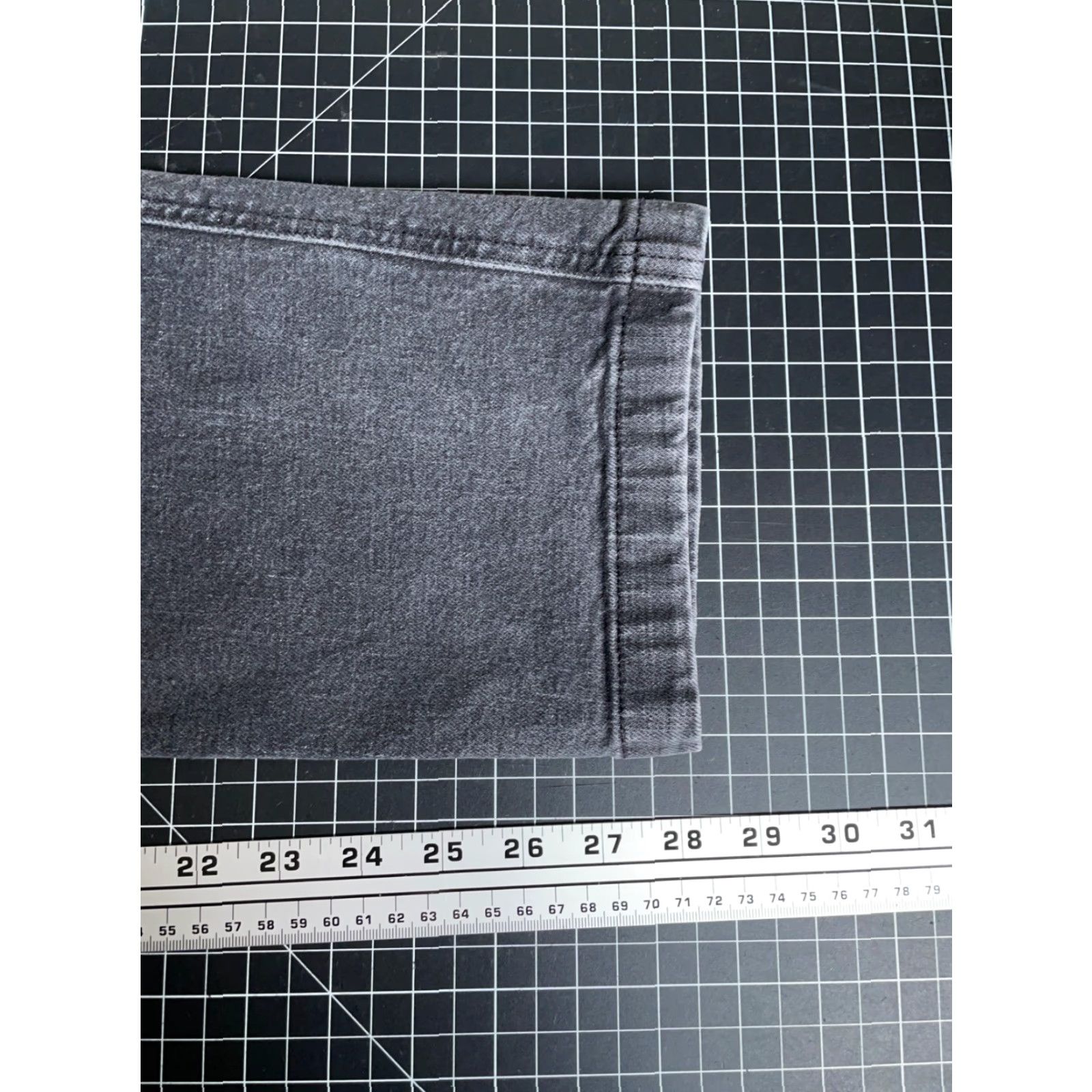 Gap Gap Jeans Men 32x28 Black Denim Straight Leg 5-Pocket Carpenter Workwear jeans Vietnam? Size US 32 / EU 48 - 6 Thumbnail