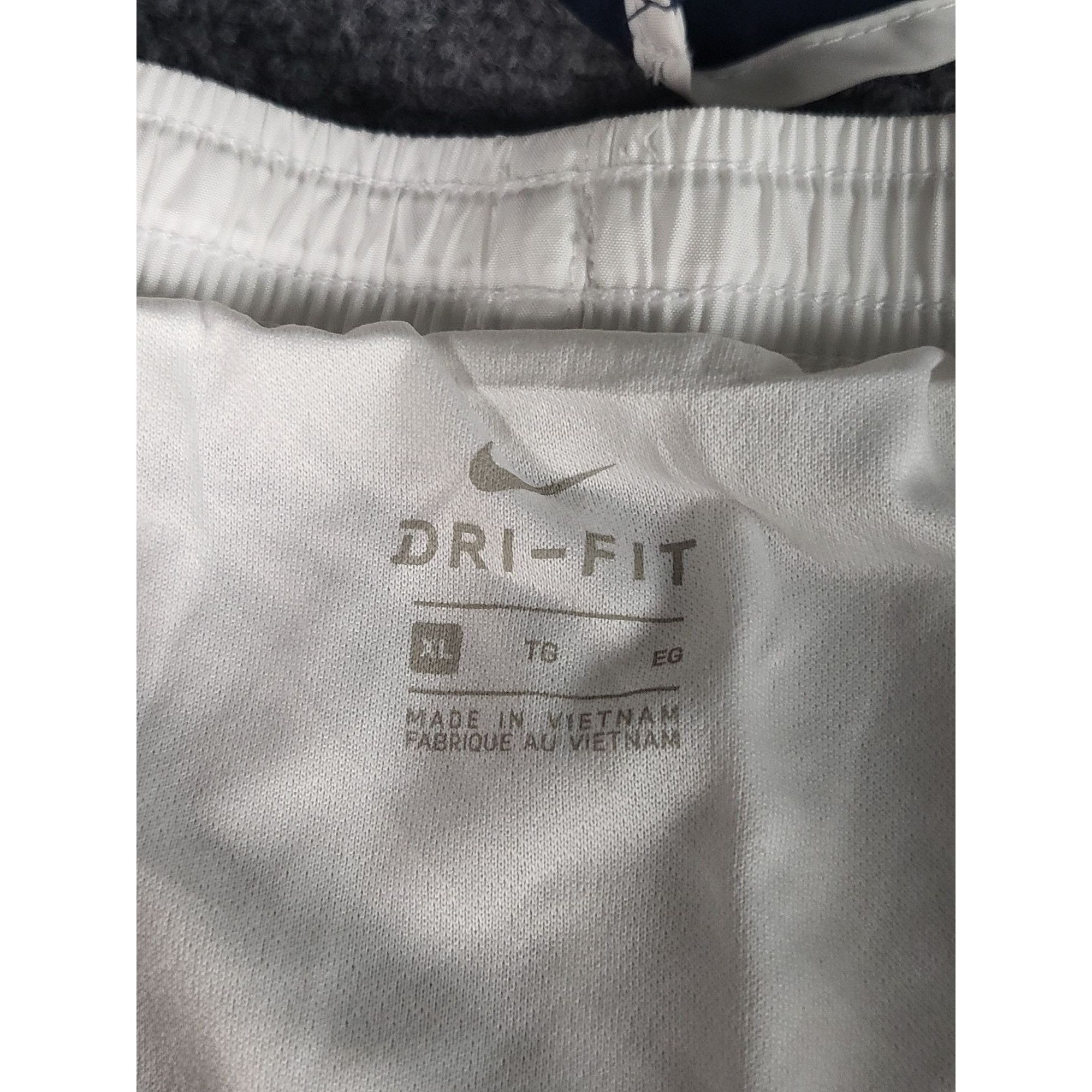 Nike Nike Tempo Dri-Fit Running Shorts Women Sz XL 849394-102 Ath Size 38" / US 16 / IT 52 - 6 Thumbnail