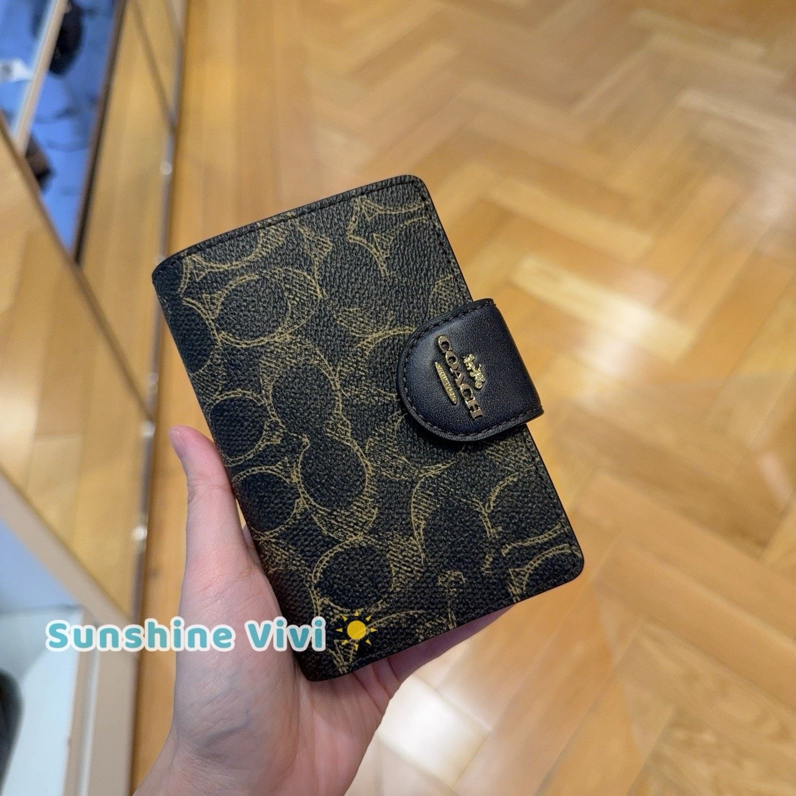 Coach NWT Coach Medium Corner Zip Wallet CEC28 Gold/Brown Size ONE SIZE - 1 Thumbnail