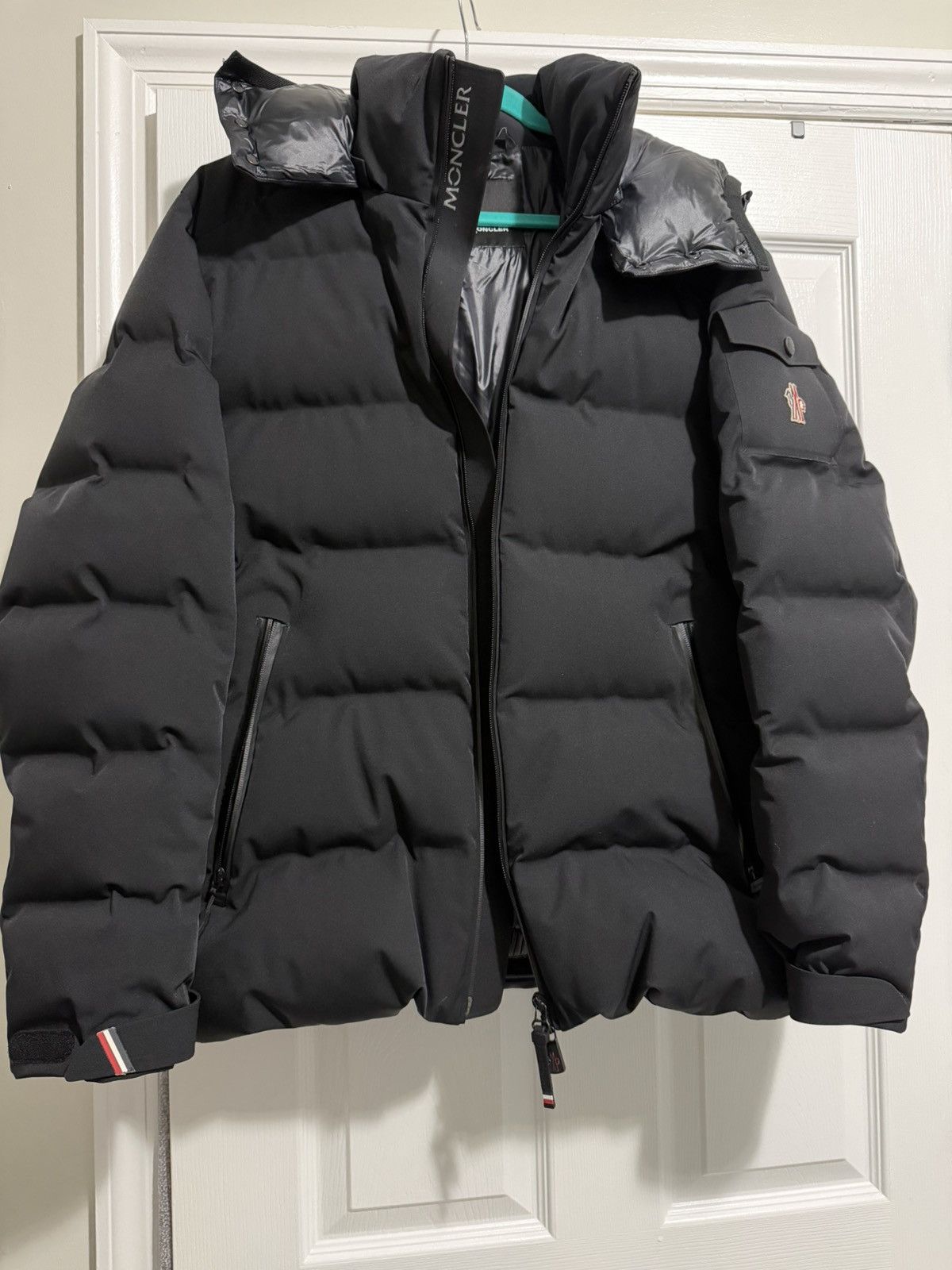 Moncler Moncler Grenoble Montgetech Short Down Jacket Size 3 (Large) Size US L / EU 52-54 / 3 - 2 Thumbnail