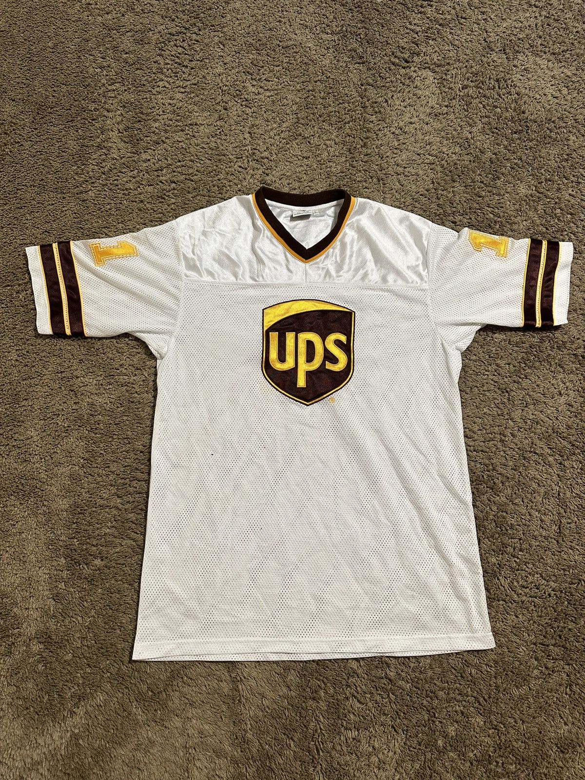 Nike Vintage UPS “brown & white” jersey 00s size large Size US L / EU 52-54 / 3 - 2 Thumbnail