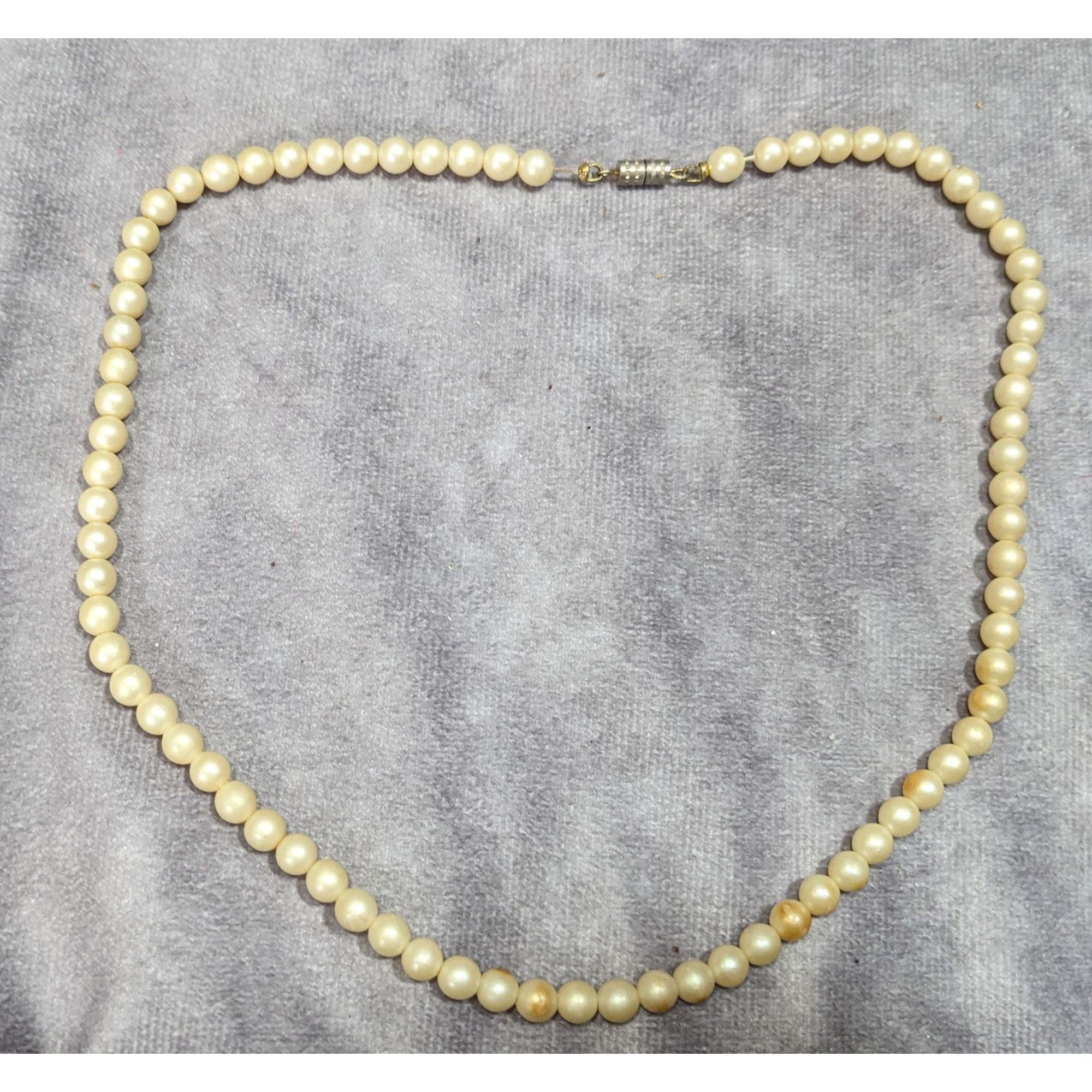 Other Vintage Faux Shimmer Pearl Beaded Necklace Size ONE SIZE - 7 Thumbnail