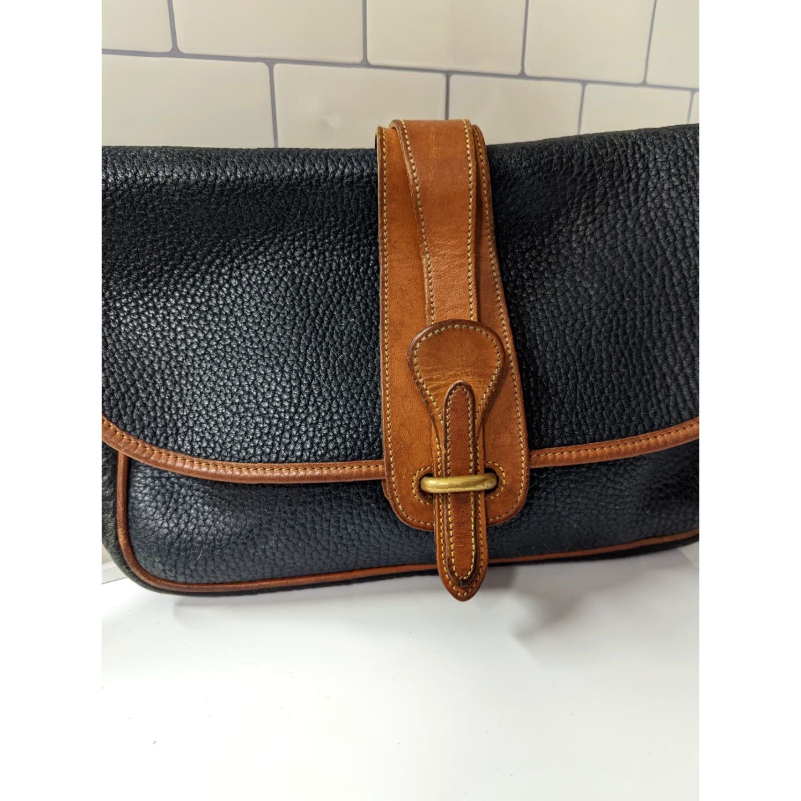 Dooney & Bourke VINTAGE Dooney & Bourke Equestrian Shoulder Bag Very Dark Blue & Brown USA Women's Medium Leather Bag Charms Size ONE SIZE - 2 Thumbnail
