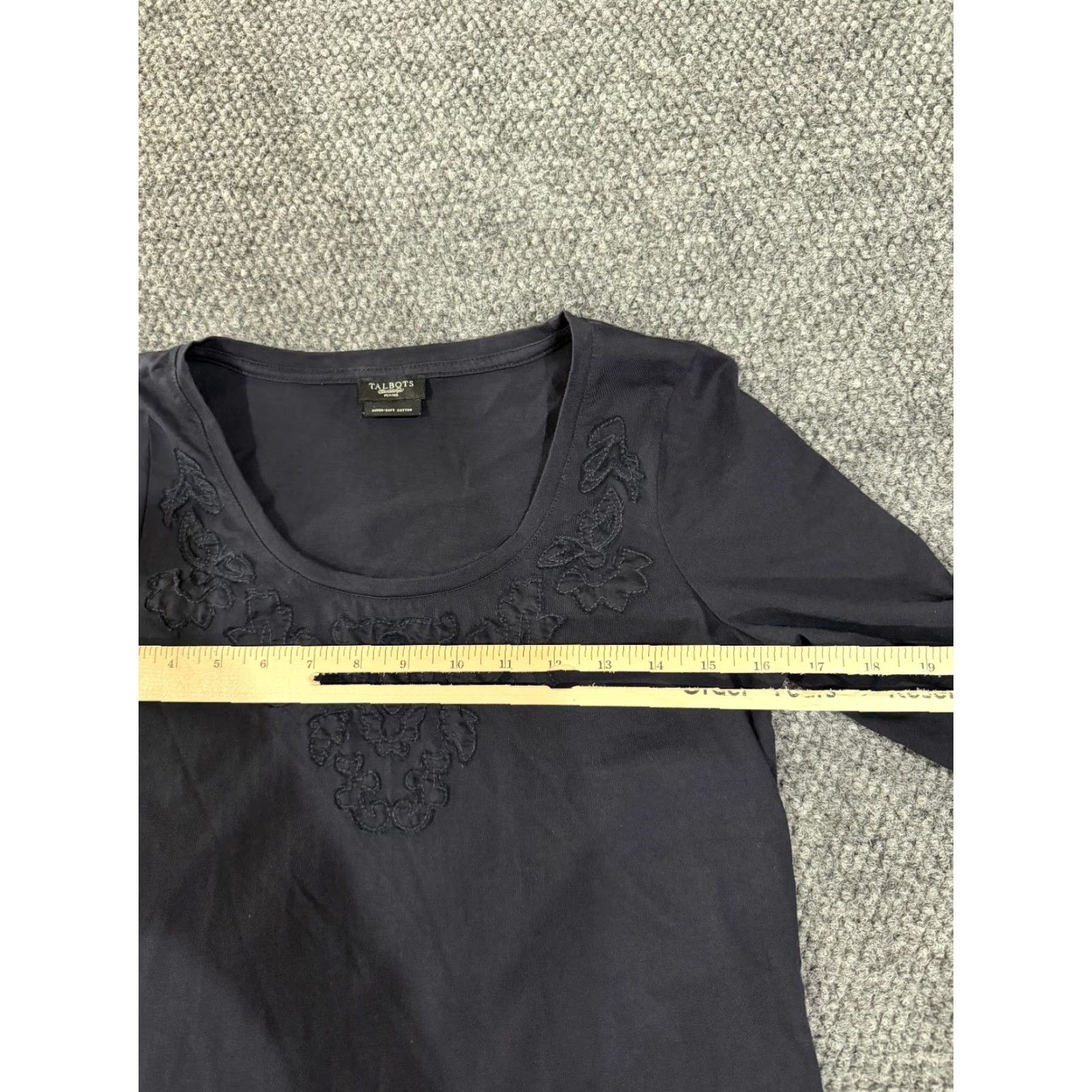 Talbots Talbots Blouse Womens Petite Medium Blue Long Sleeve Embroidered Stretch Casual Shirt Size M / US 6-8 / IT 42-44 - 4 Thumbnail