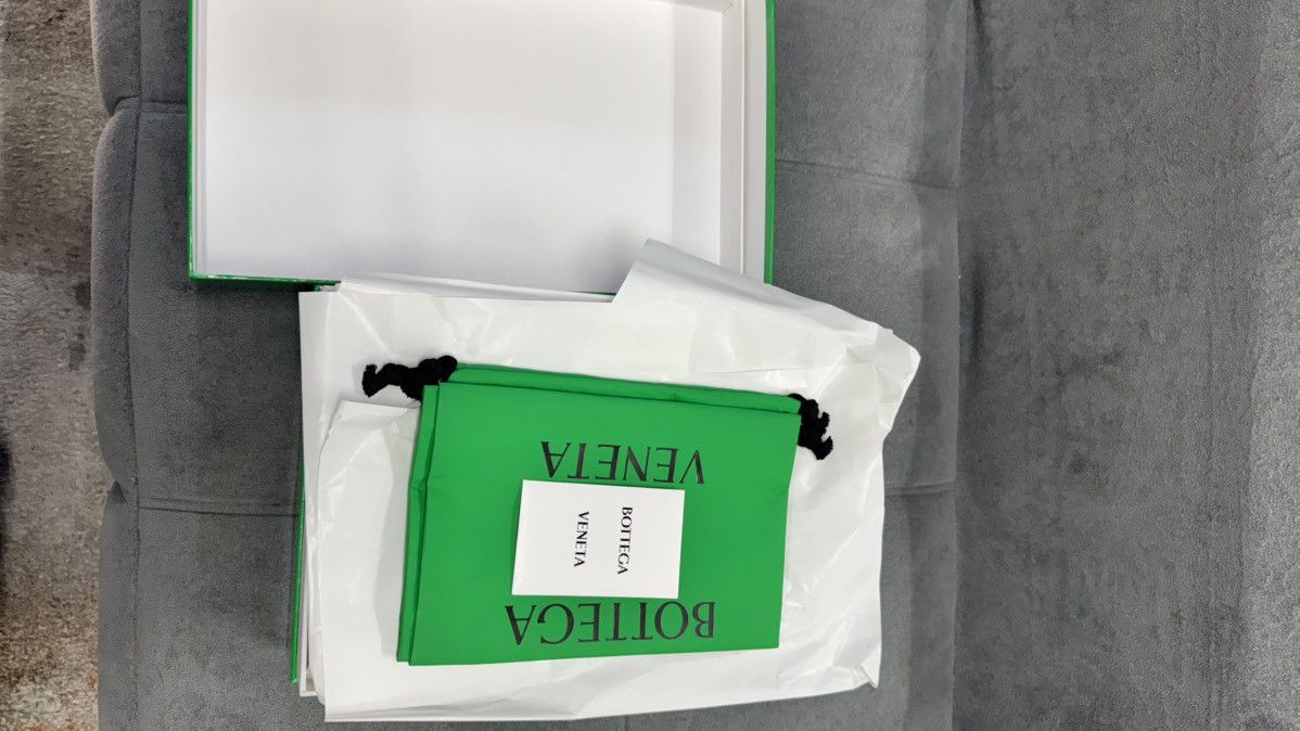 Bottega Veneta Bottega Veneta Debossed Rubber Slides Green Size US 9 / EU 42 - 5 Thumbnail