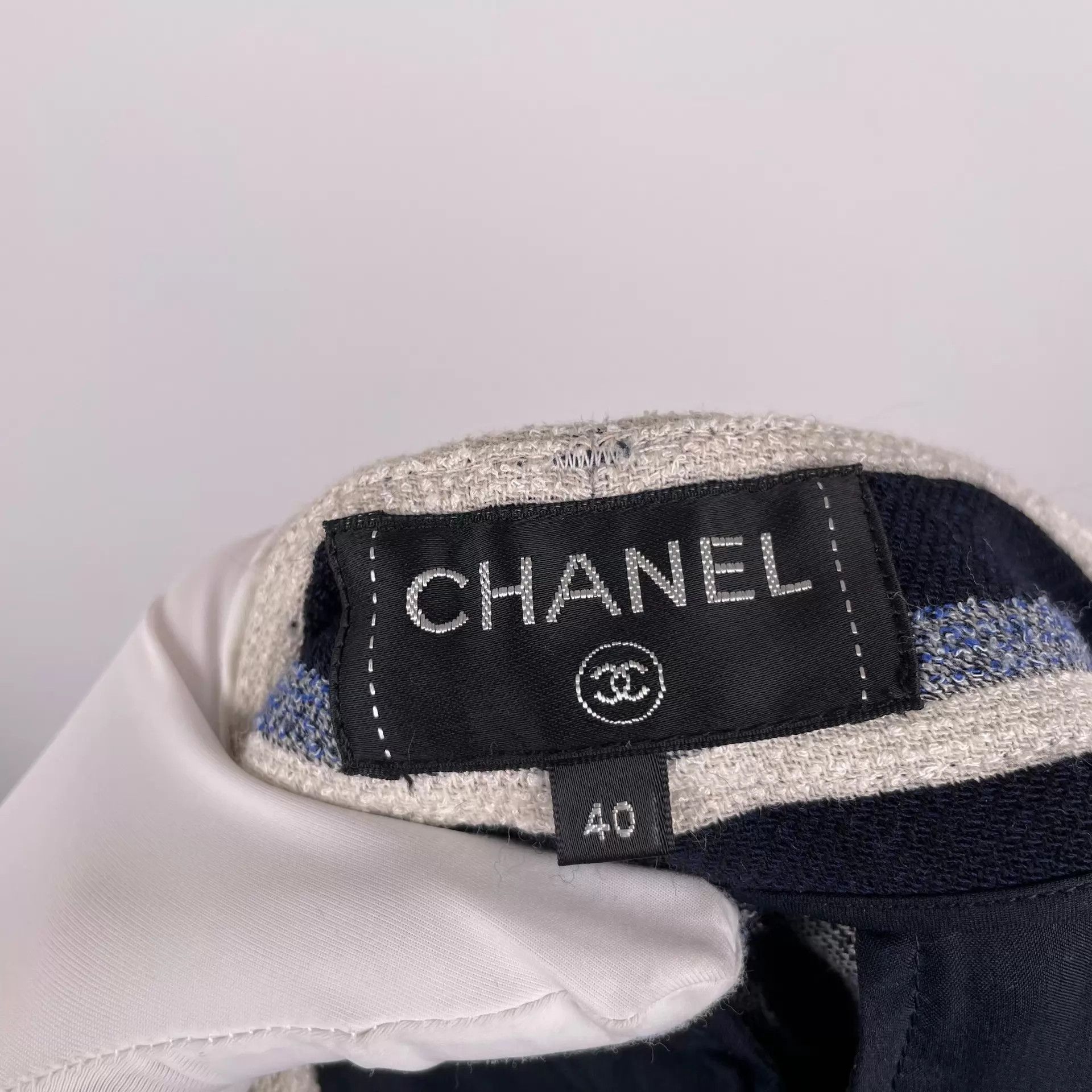 Chanel CHANEL Wool Canvas Color Block Blue White Pants Size 40 Size 28" / US 6 / IT 42 - 4 Thumbnail