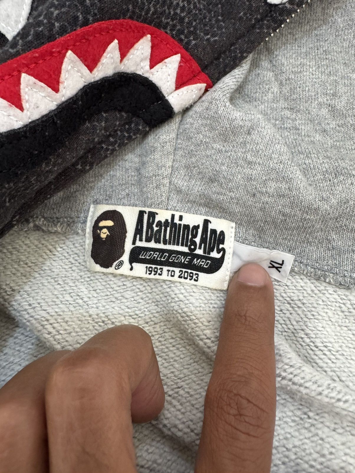 Bape VINTAGE BAPE SHARK WGM GREY ZIP HOODIE Size US XL / EU 56 / 4 - 10 Thumbnail