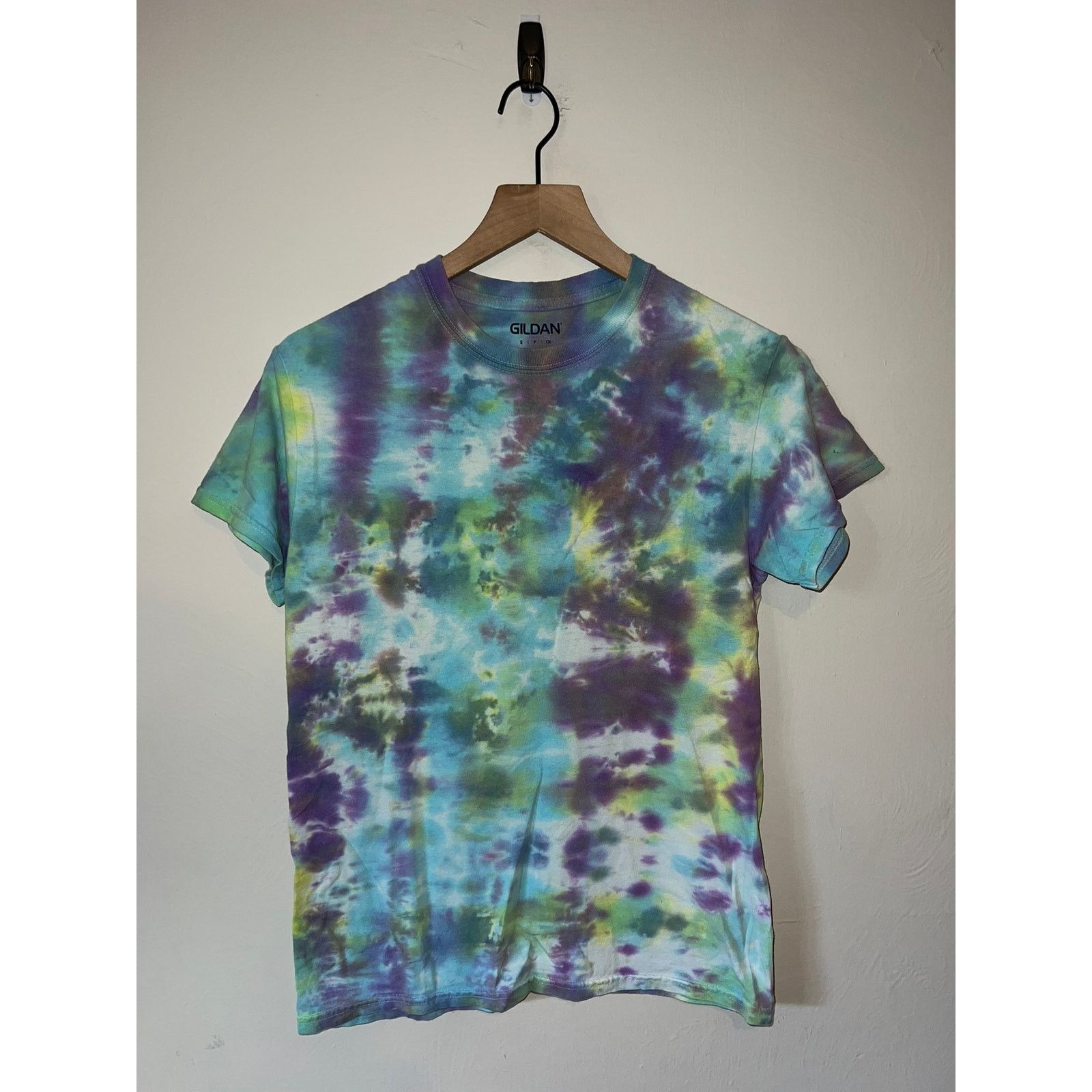 Gildan Y2K Women's Gildan Blank Tie Dye Multicolor Shirt Women S Size S / US 4 / IT 40 - 1 Thumbnail