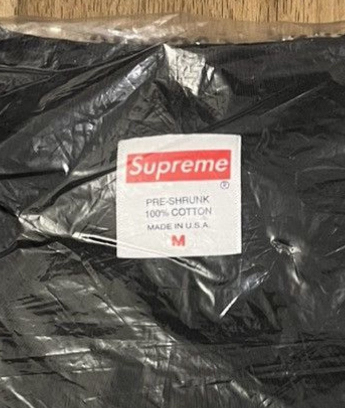 Supreme Supreme Cigarettes/Christmas Tee Medium New Size US M / EU 48-50 / 2 - 4 Thumbnail