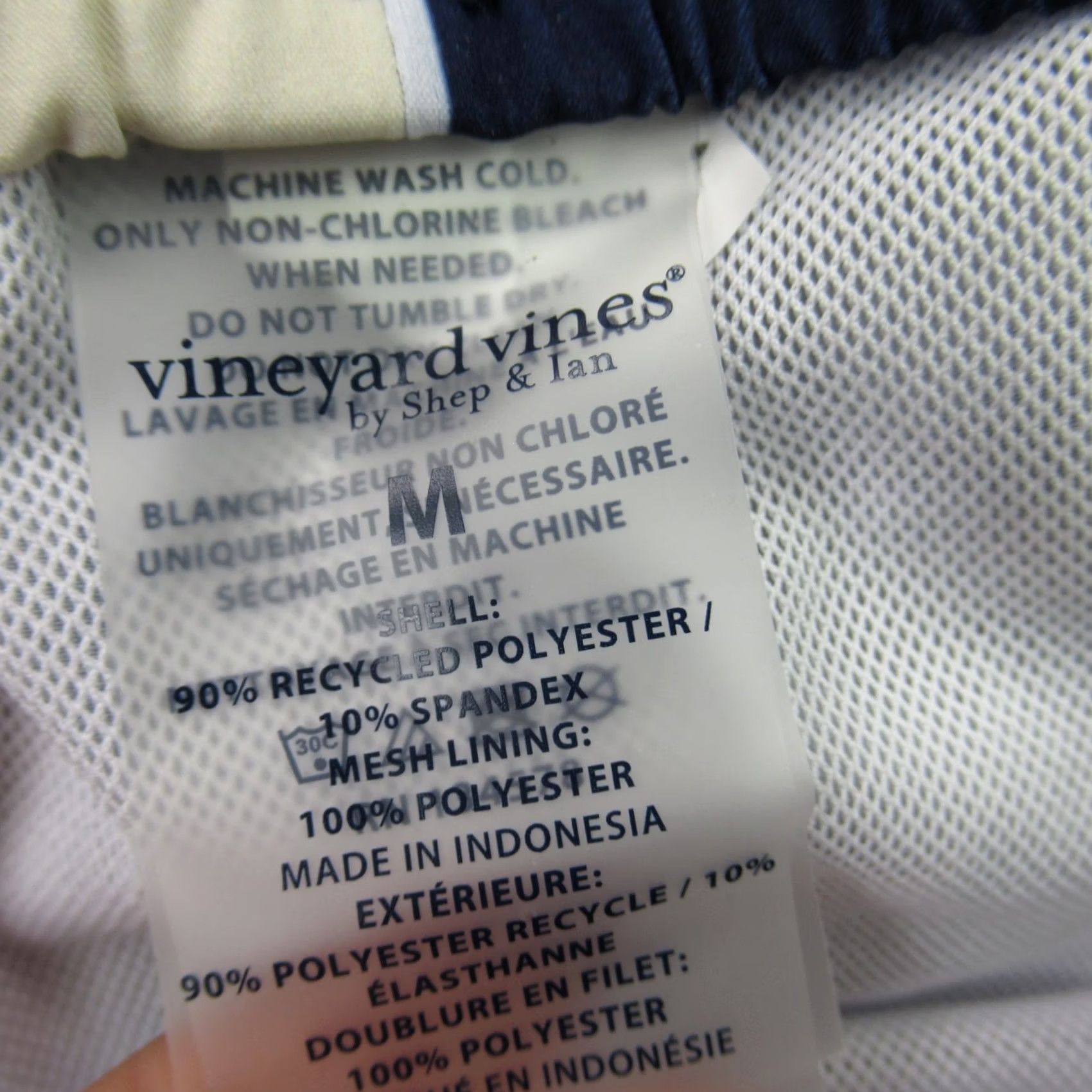 Vineyard Vines Vineyard Vines Shorts Mens Medium Adult Pockets Swimwear Stripes Surfer Swim Knit Multicolor White/Blue/Red? Size US 31 - 3 Thumbnail