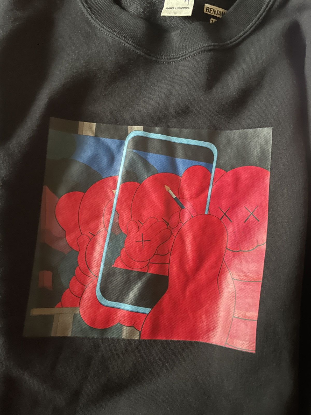 Andy Warhol × Kaws × Uniqlo Uniqlo x Kaws x Warhol Black/Red Sweatshirt US S = ASIA M Size US S / EU 44-46 / 1 - 16 Thumbnail