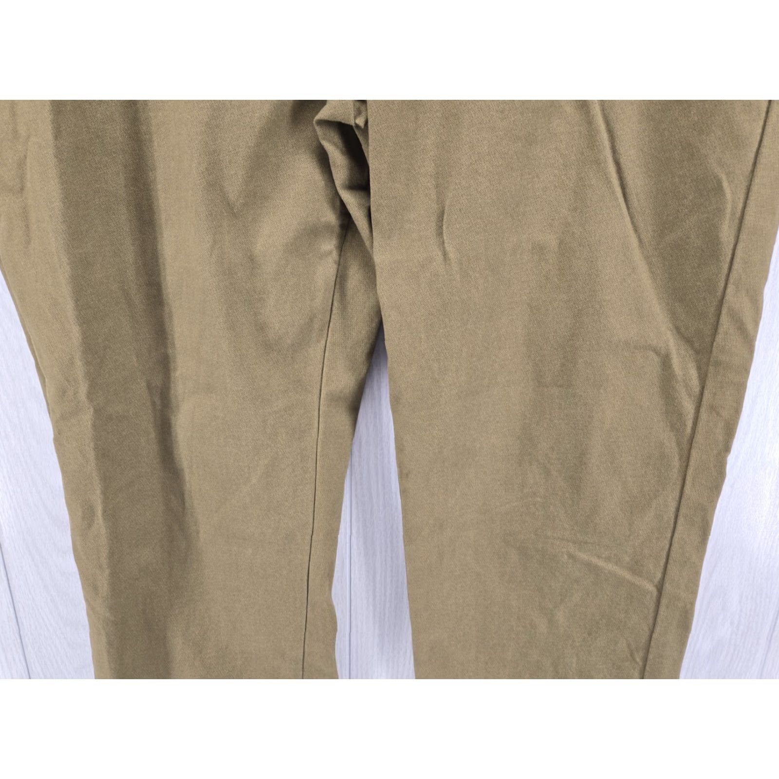 Banana Republic Banana Republic Men’s Chino Pants 35x32 Green Size US 35 - 4 Thumbnail