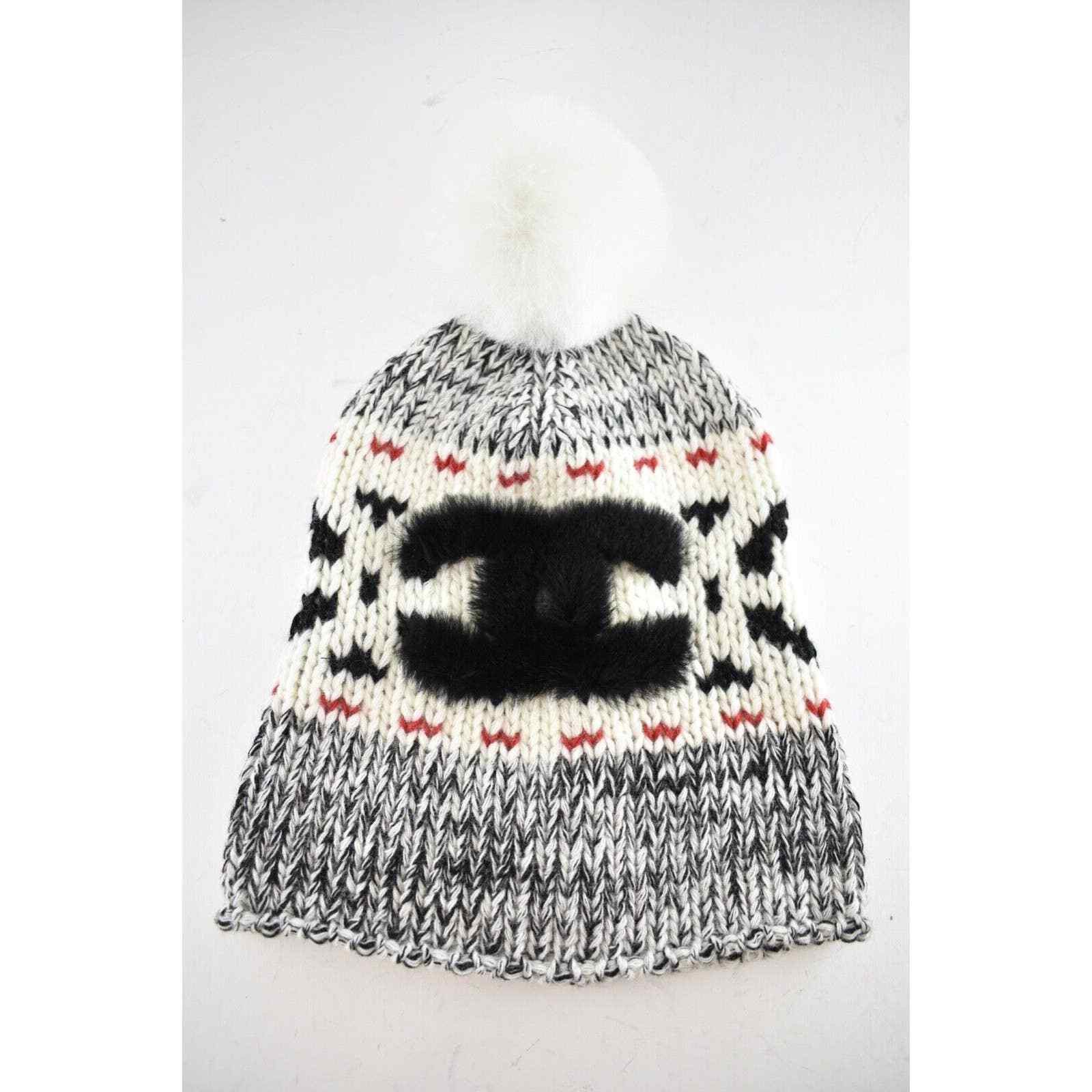 Chanel Chanel REV Pom Wool CC Logo Knit Cloche Beanie Winter Hat Size ONE SIZE - 2 Thumbnail