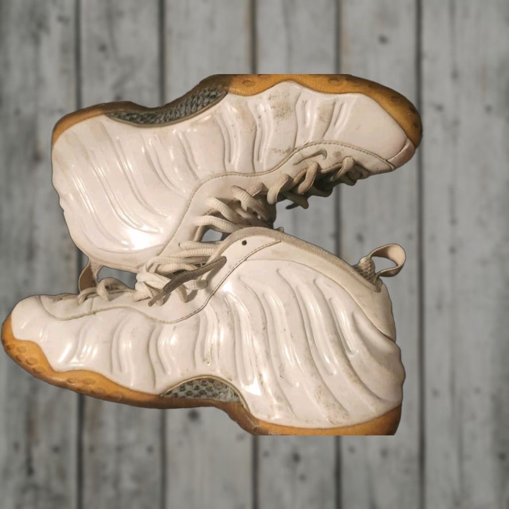 Nike Nike Air Foamposite One White-Out Sneaker Mens 10.5 Size White 2013 Foamposite Basketball Shoes Size US 11 / EU 44 - 1 Thumbnail