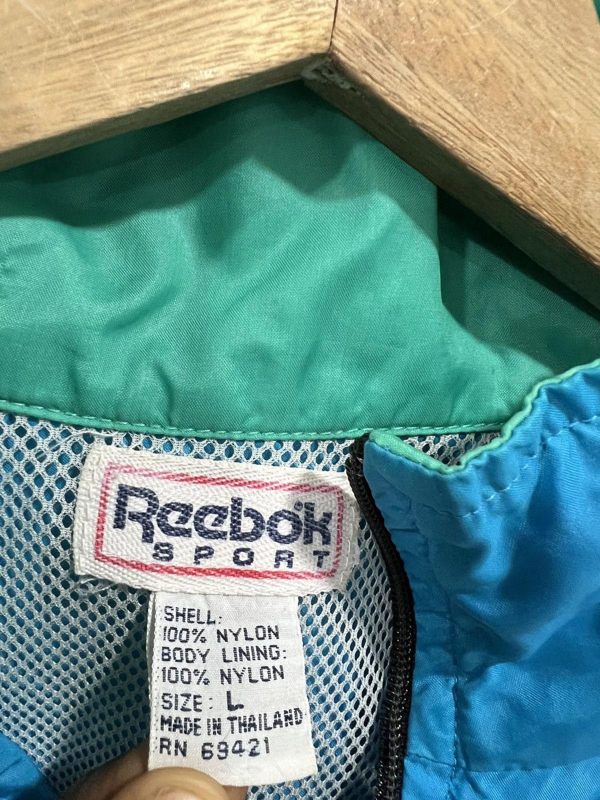 Vintage Vintage Reebok Windbreaker jacket Size US L / EU 52-54 / 3 - 3 Thumbnail