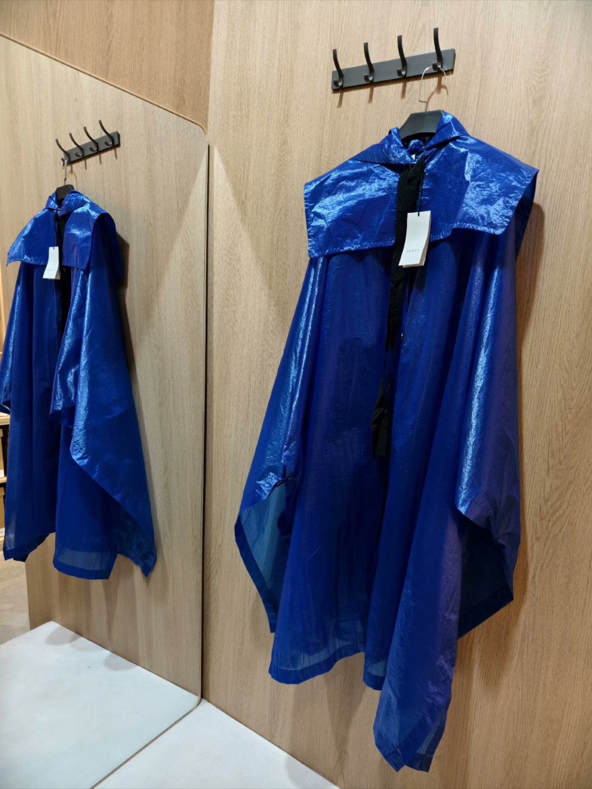 Gucci Gucci runway trench coat raincoat Size US S / EU 44-46 / 1 - 4 Thumbnail