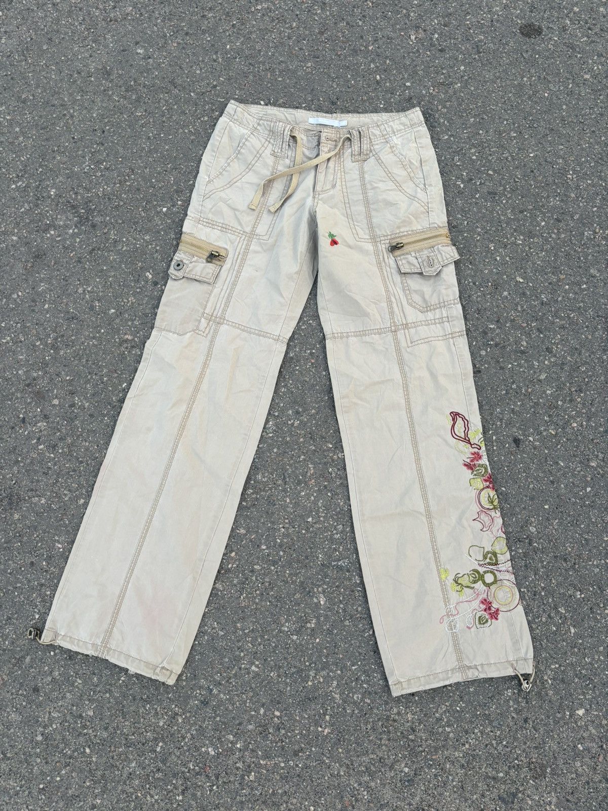 Designer × Vintage Vintage Y2K Express Beige Embroidery Floral Cargo Pants Size 25" / US 0 / IT 36 - 1 Thumbnail