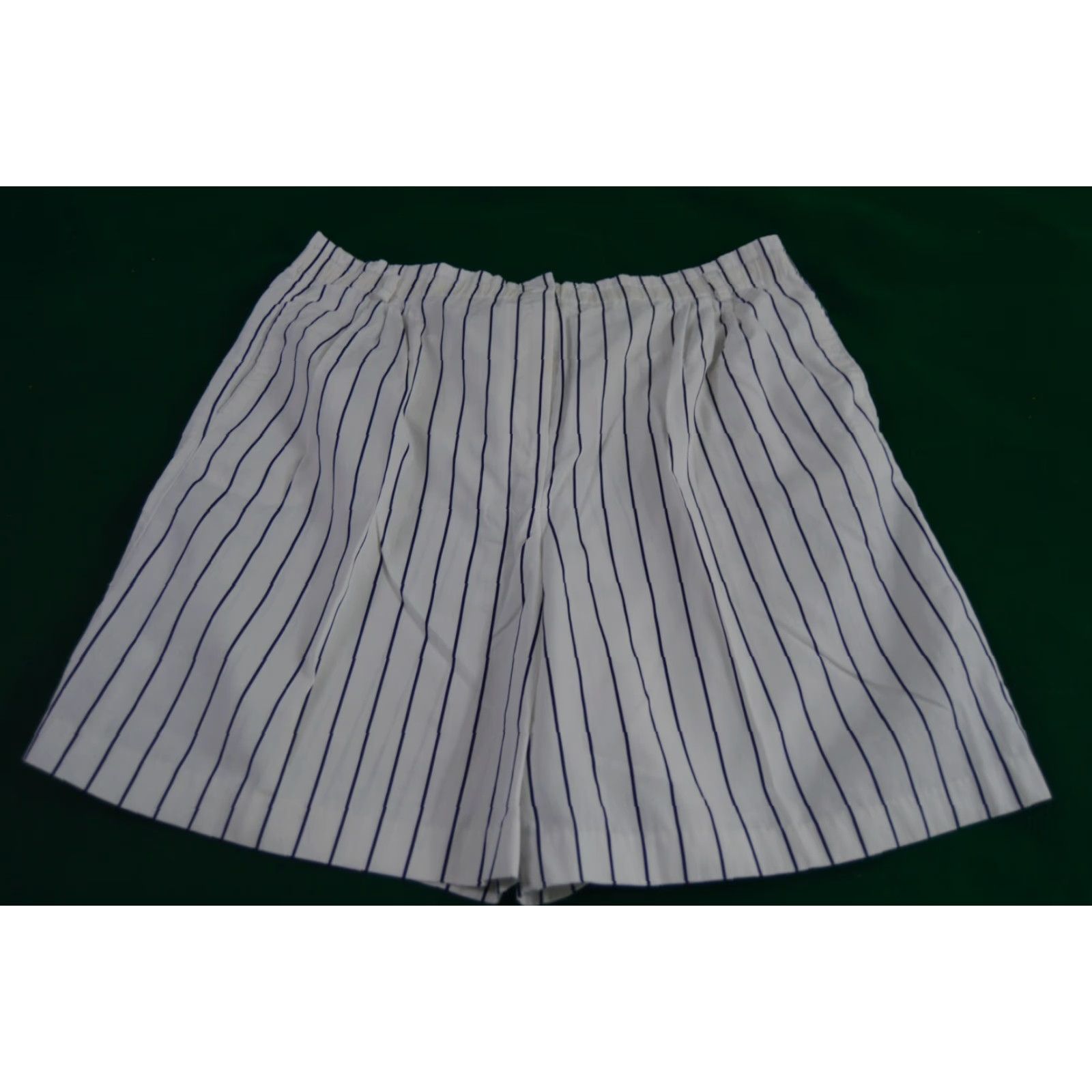 Vintage VINTAGE David Smith Pleated Blue White Stripe Shorts Women's (16) L Size 32" / US 10 / IT 46 - 2 Thumbnail