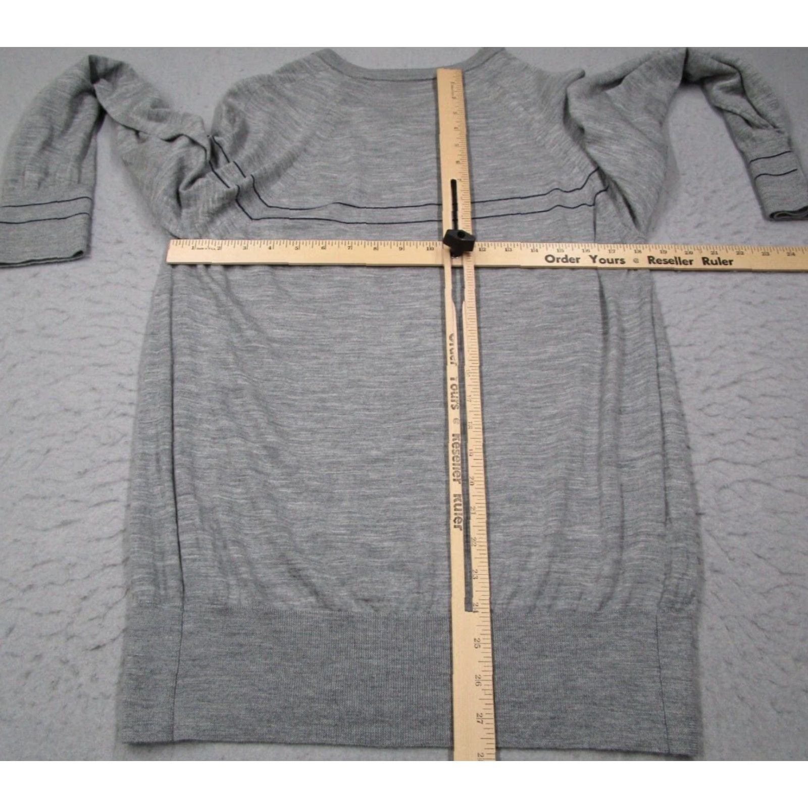 Icebreaker VINTAGE Icebreaker Sweater Mens Large Gray V Neck Merino Wool Pullover Knit Casual Warm Outdoor Size US L / EU 52-54 / 3 - 5 Thumbnail