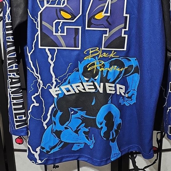 Other Black Panther Wakanda Hockey Jersey Size XL NWT Size US XL / EU 56 / 4 - 7 Thumbnail